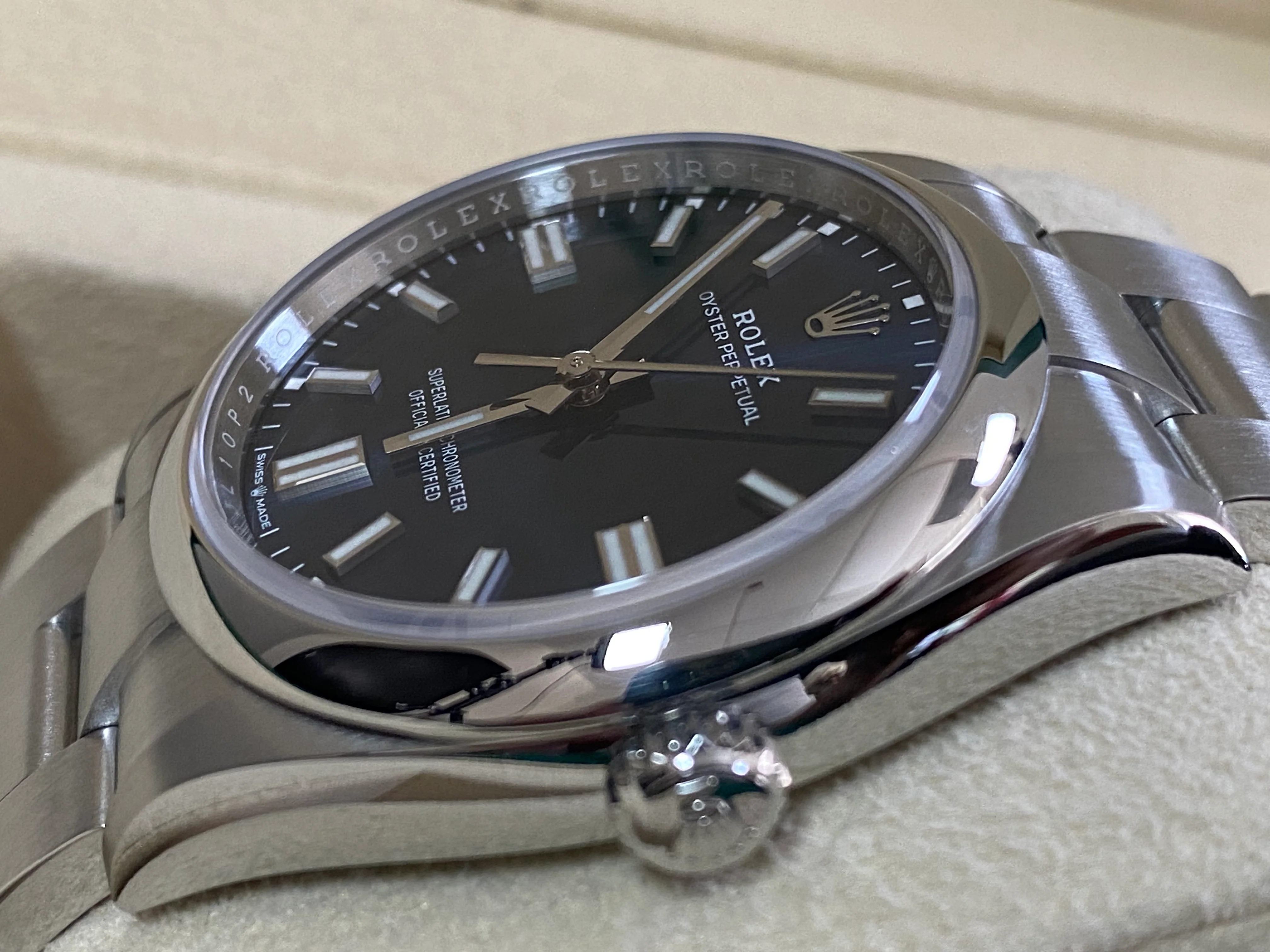 Rolex Oyster Perpetual 36 - 2024 - Domed Bezel - Blue Index Dial - Oyster Bracelet - 126000 *FULL SET*
