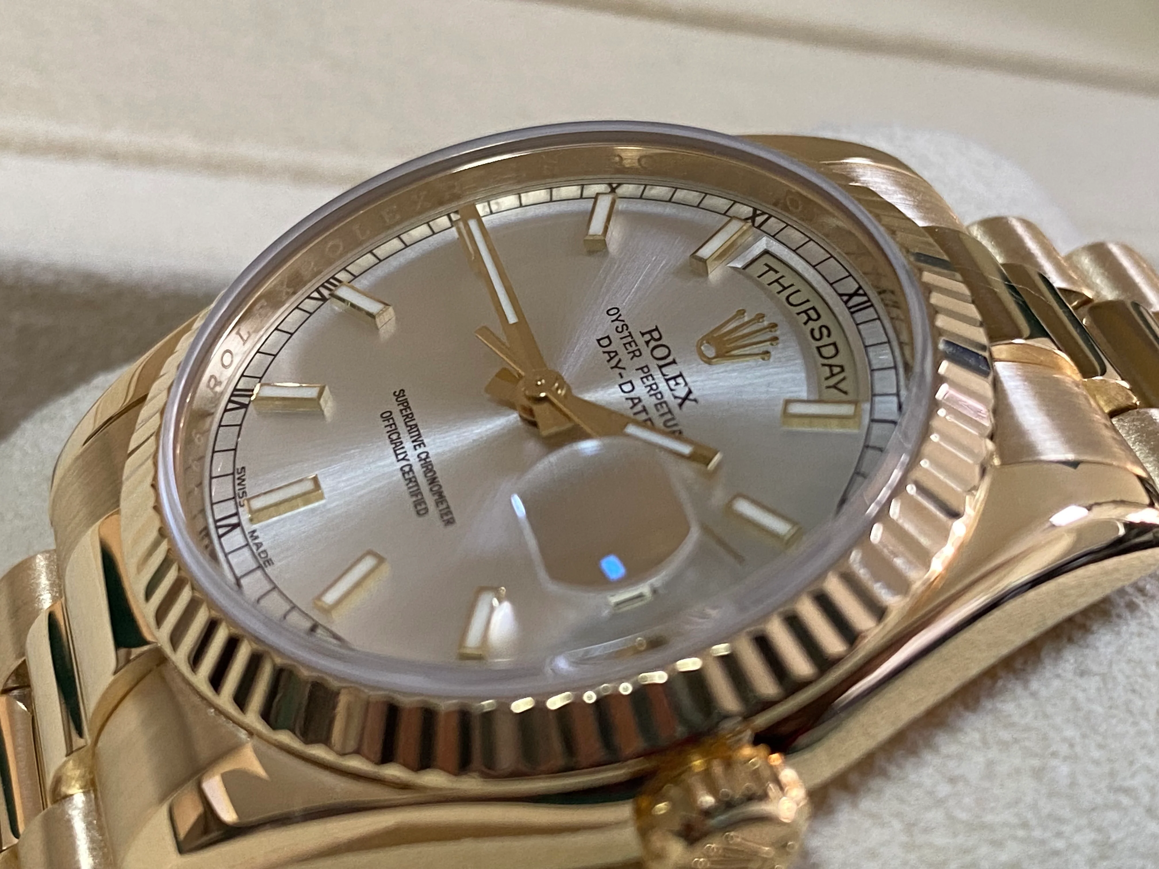 Rolex Yellow Gold Day-Date 36 - M serial - Fluted Bezel - Silver Index Dial - President Bracelet - 118238