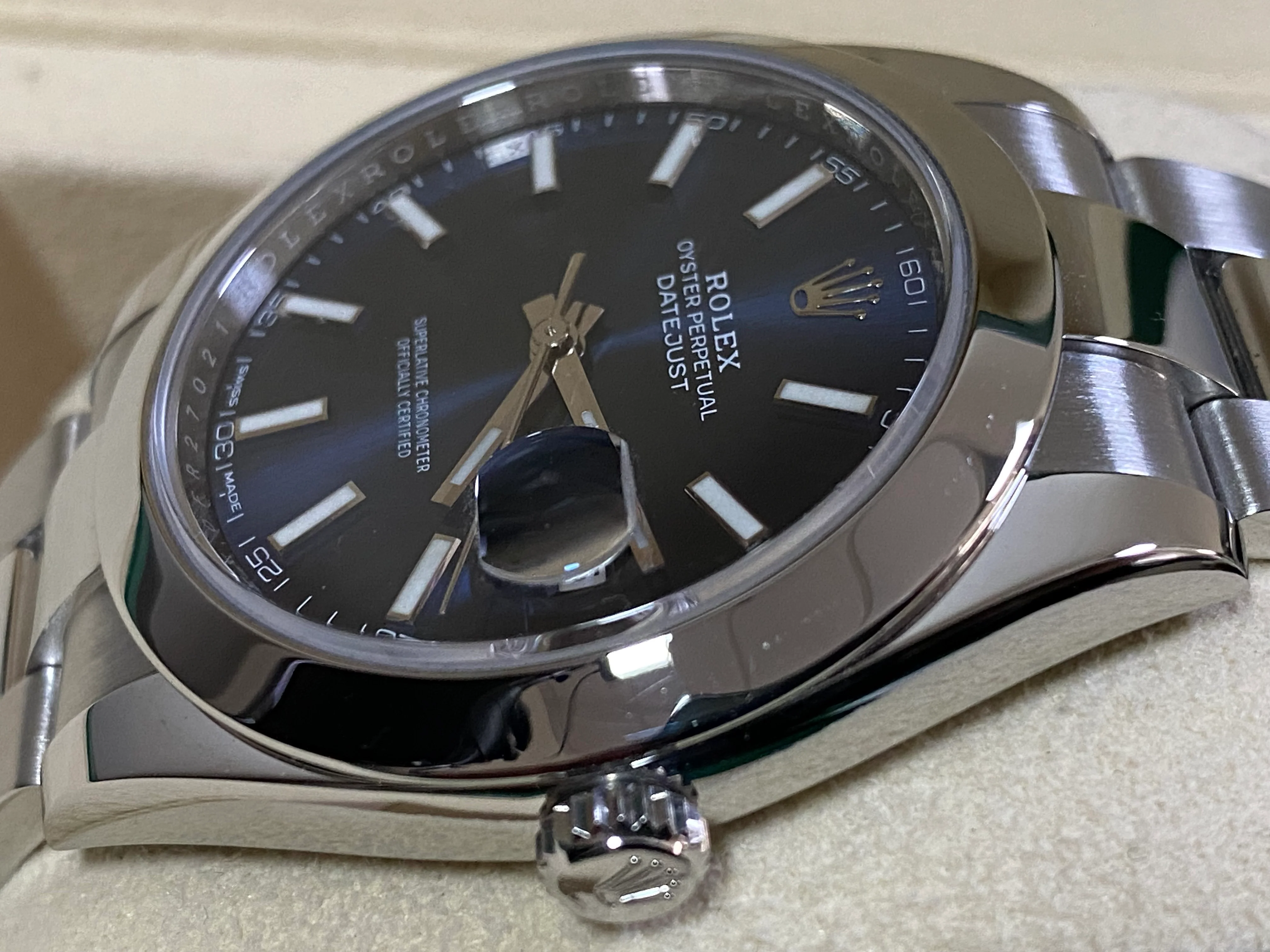 Rolex Steel Datejust 41 - 2020 - Smooth Bezel - Blue Index Dial - Oyster Bracelet - 126300