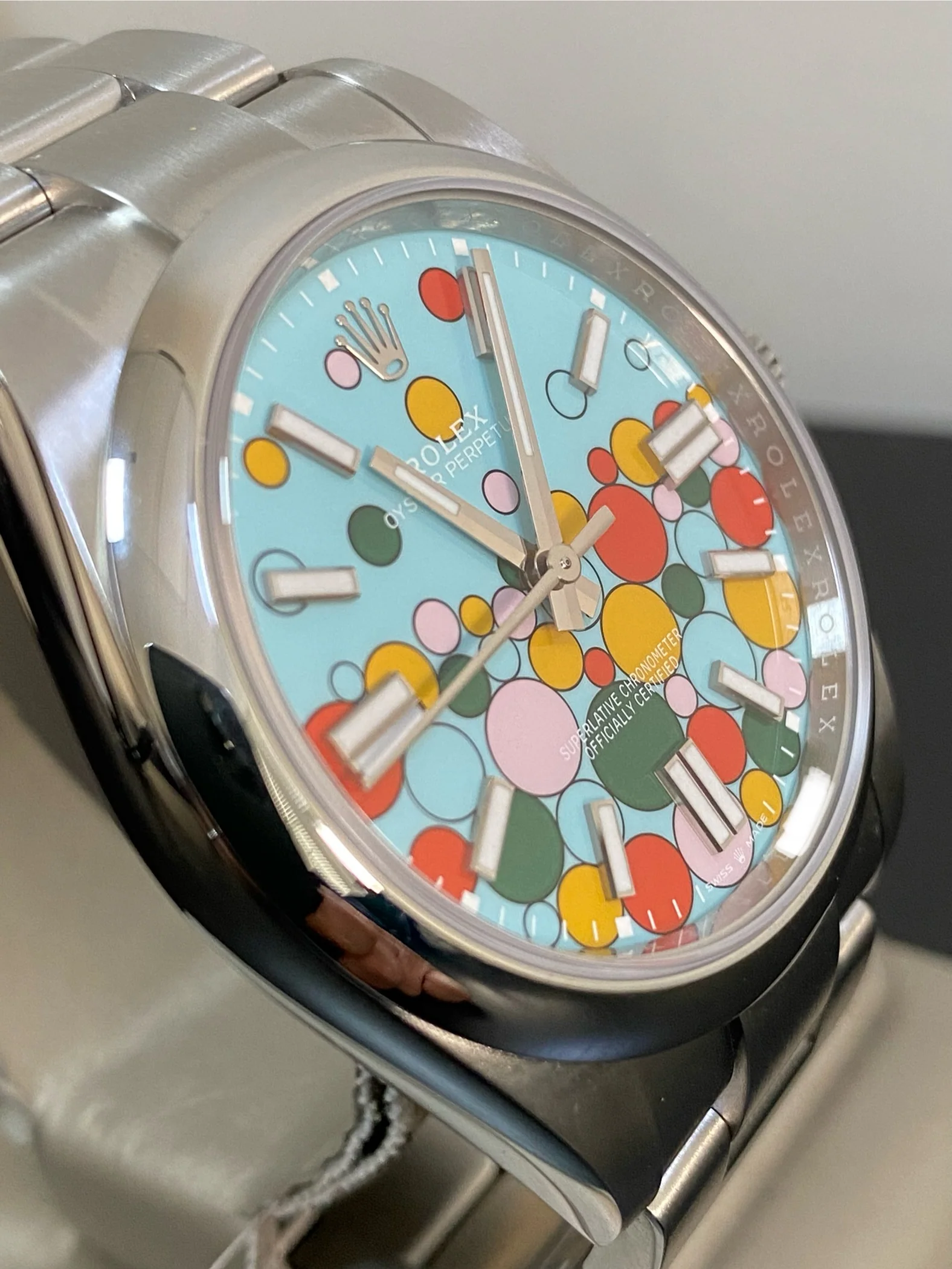 Rolex Oyster Perpetual 41 - Domed Bezel - Turquoise Blue Celebration-Motif Dial - Oyster Bracelet - 124300 *FULL SET*