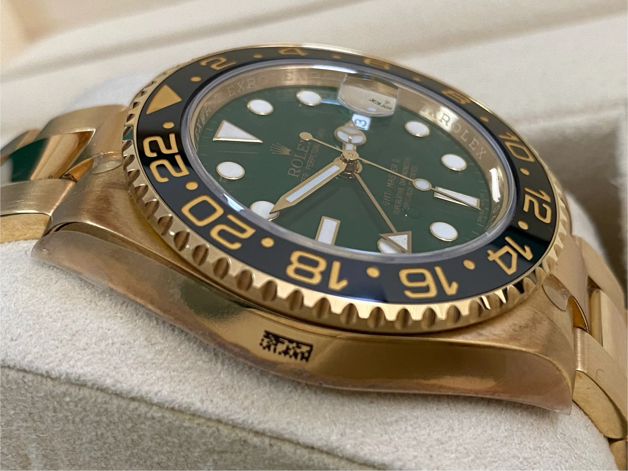 Rolex Yellow Gold GMT-Master II - G serial - Black Bezel - Anniversary Green Dial - Oyster Bracelet - 116718LN *FULL STICKERS*