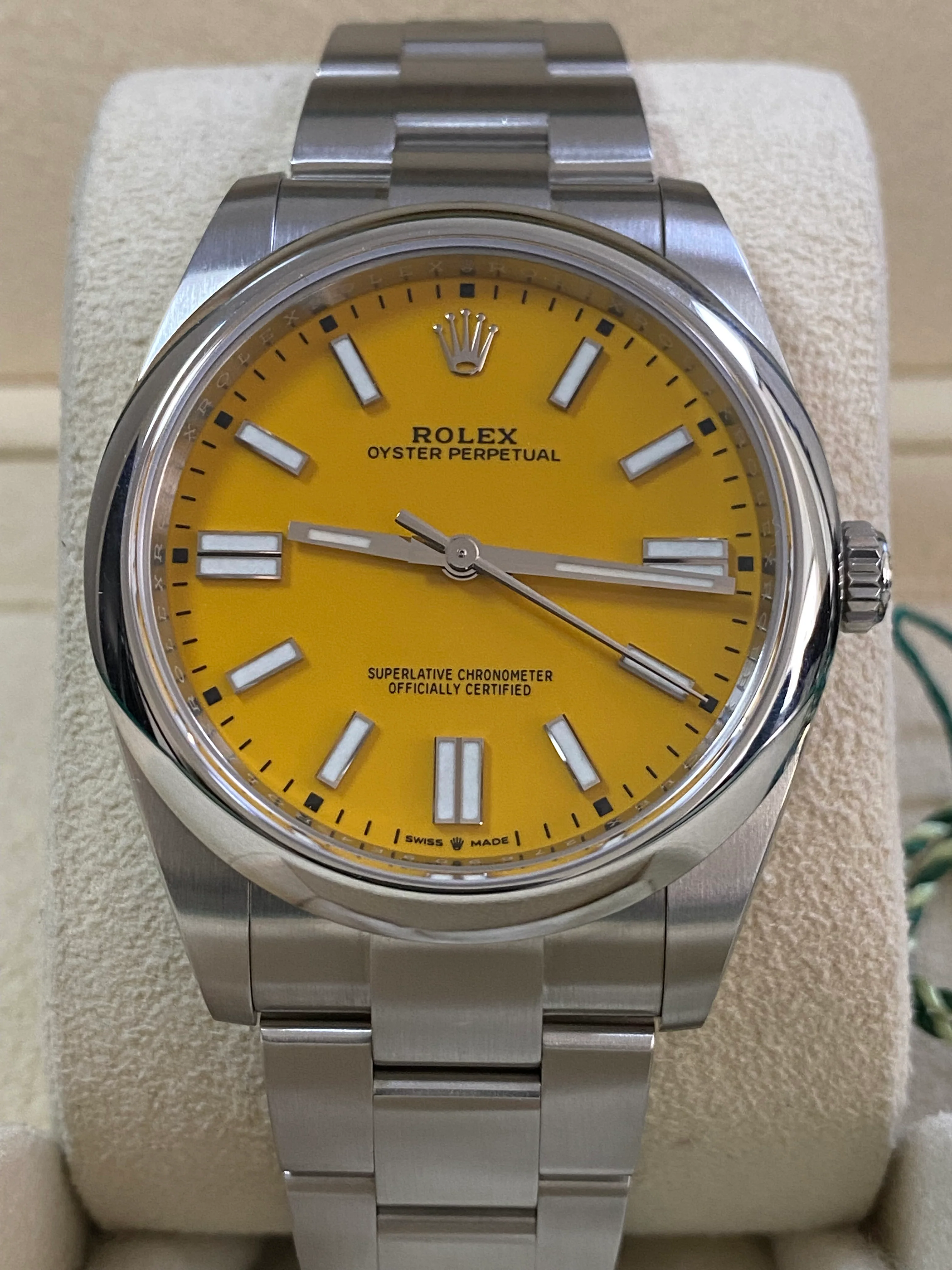 Rolex Oyster Perpetual 41 - 2022 - Domed Bezel - Yellow Dial - Oyster Bracelet - 124300 *DISCONTINUED MODEL*
