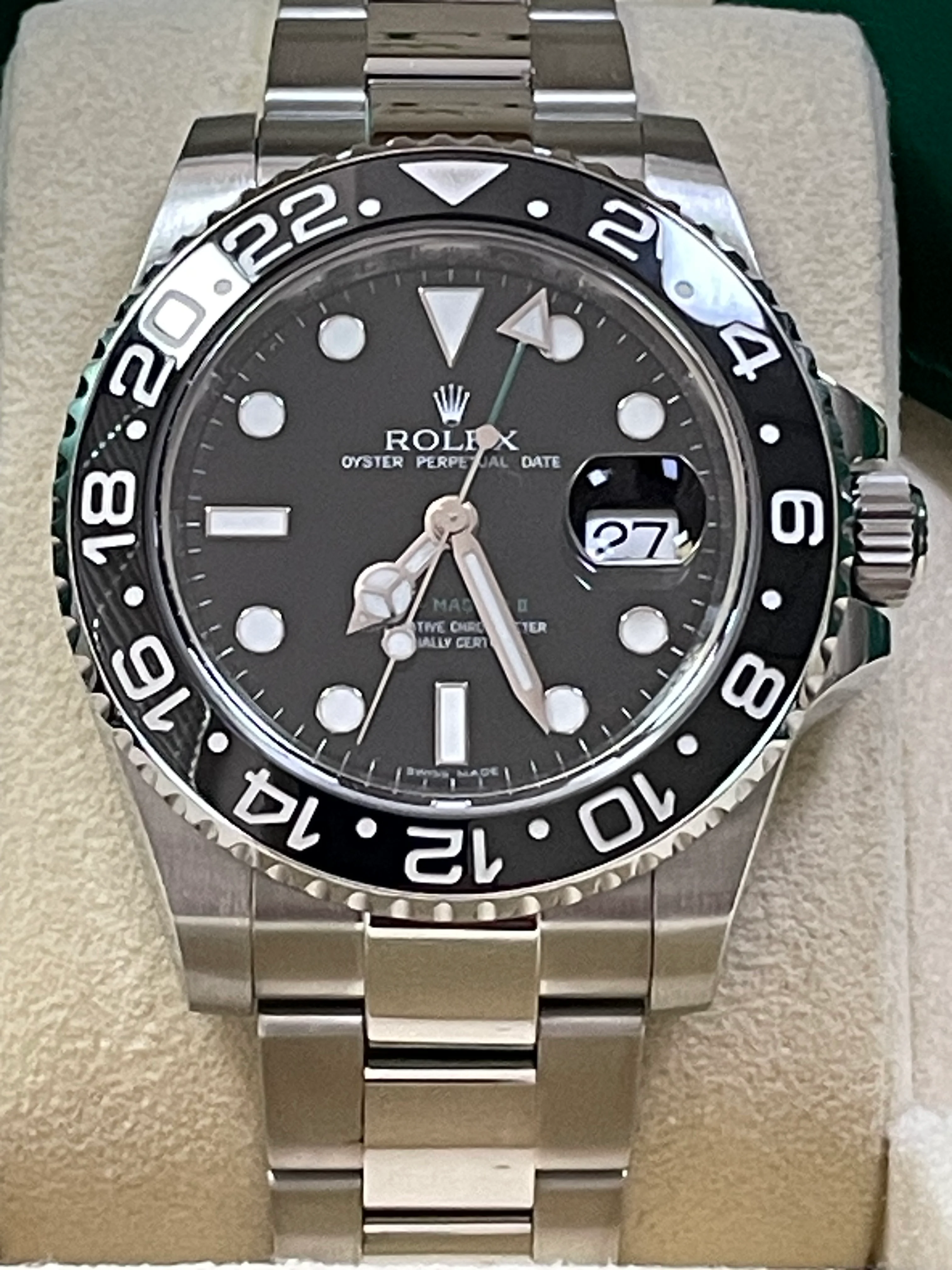 Rolex Steel GMT-Master II - M serial - Black Bezel - Black Dial - Oyster Bracelet - 116710LN