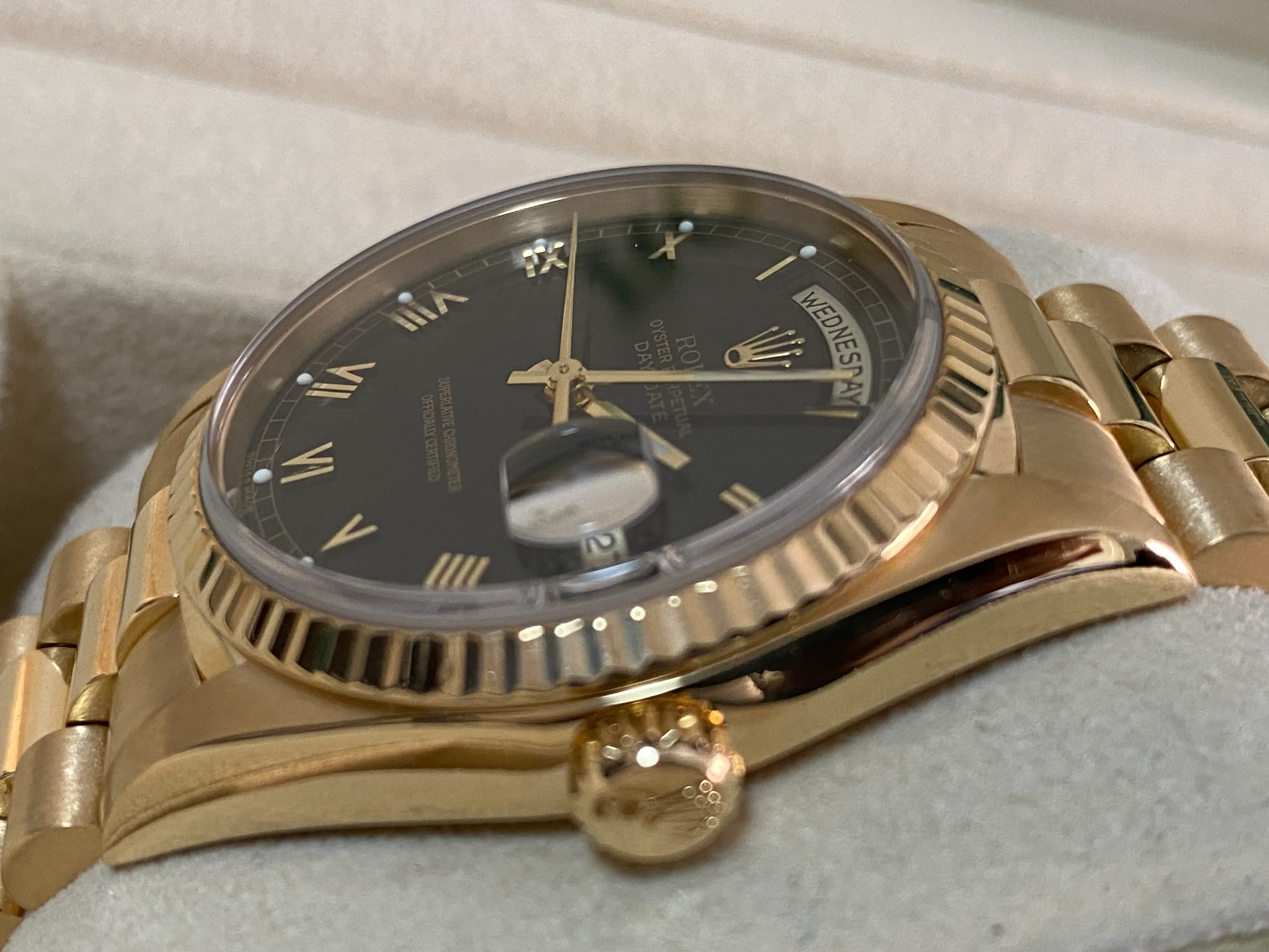 Rolex Yellow Gold Day-Date 36 - E serial - Fluted Bezel - Black Roman Dial - Double Quickset - President Bracelet - 18238