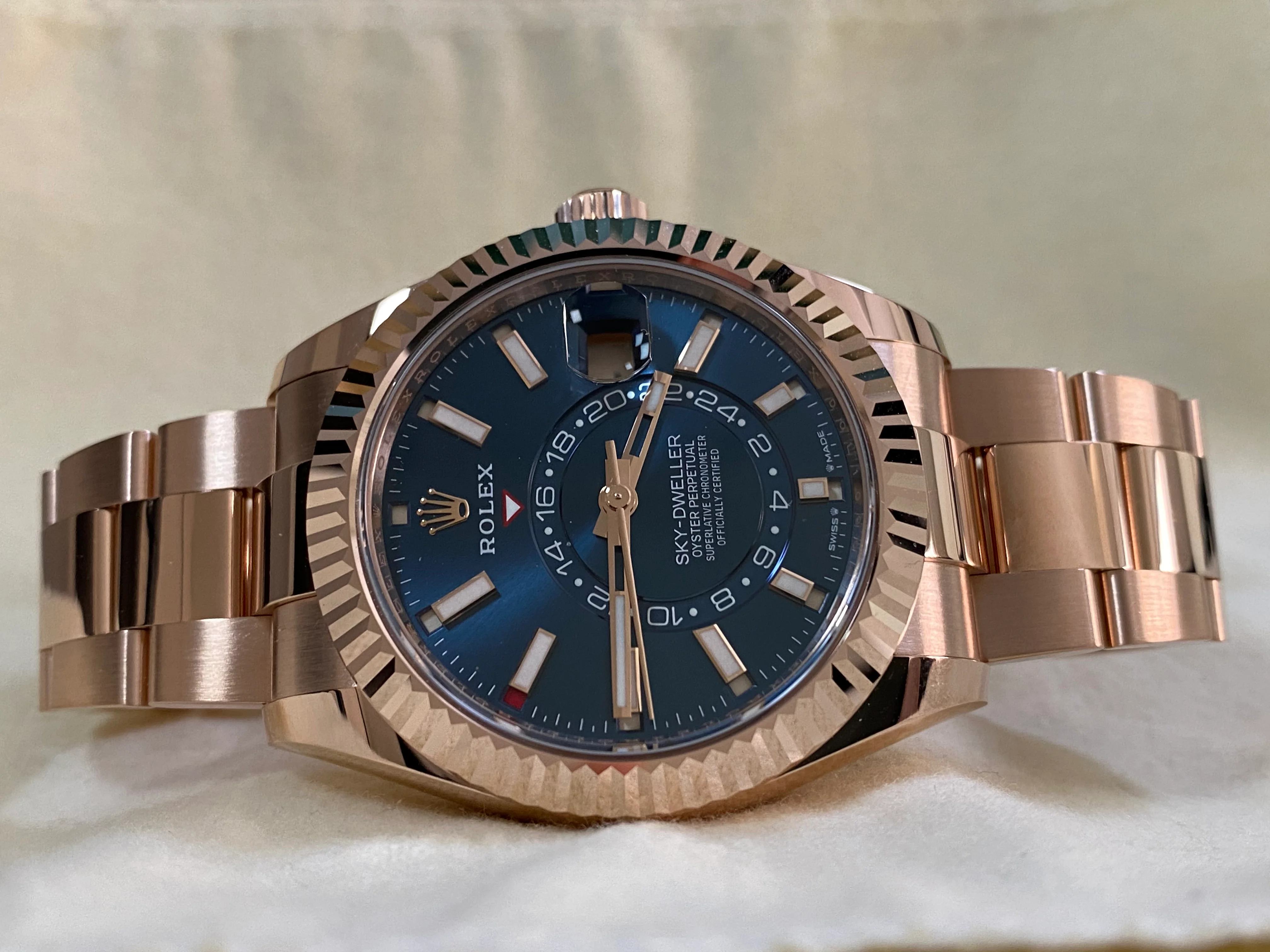 Rolex Everose Gold Sky-Dweller - 2024 - Blue-Green Dial - Oyster Bracelet - 336935