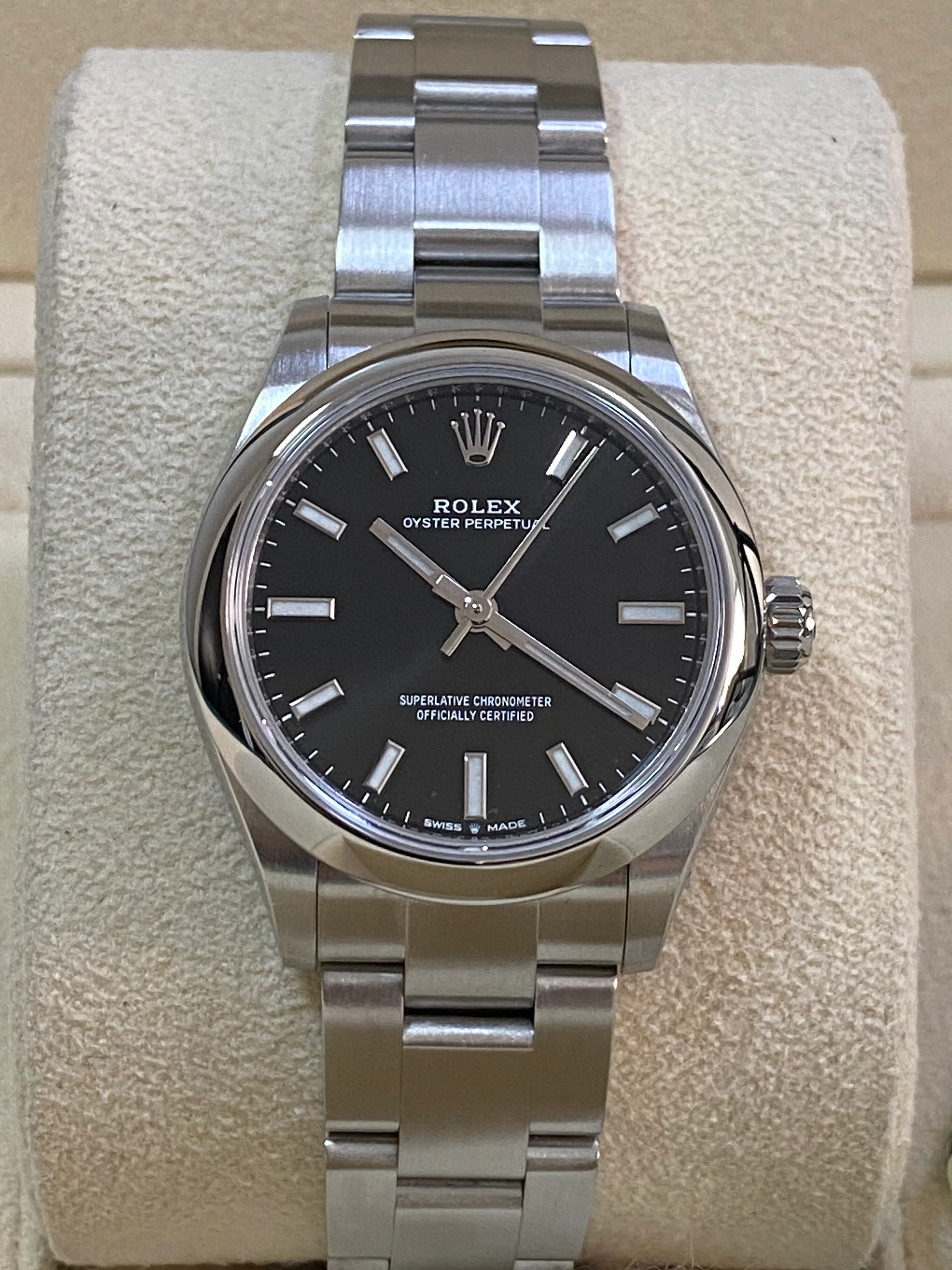 Rolex Oyster Perpetual 31 - 2023 - Domed Bezel - Black Index Dial - Oyster Bracelet - 277200