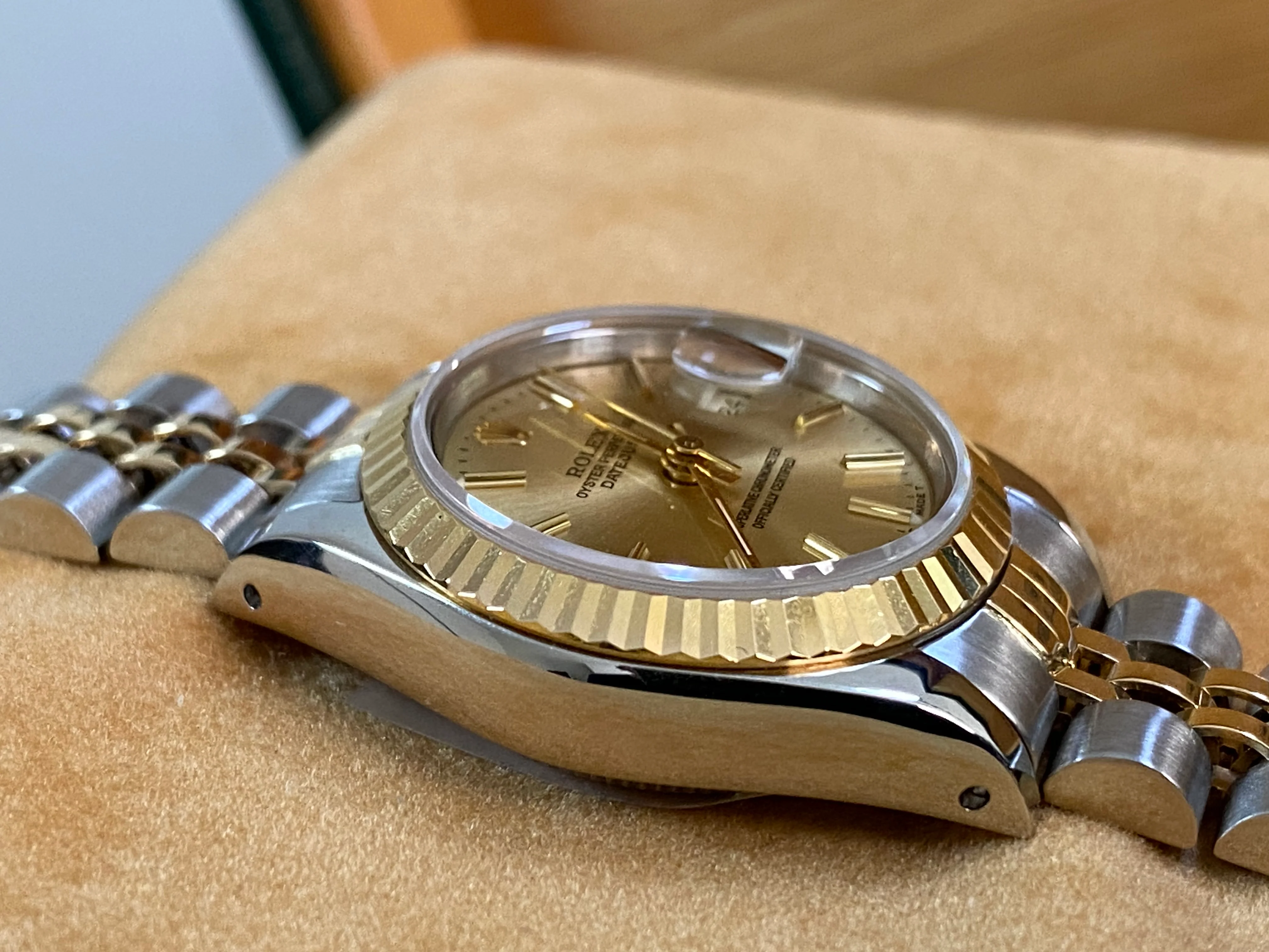 Rolex Steel and Yellow Gold Lady-Datejust - E serial- Fluted Bezel - Champagne Index Dial - Jubilee Bracelet - 69173