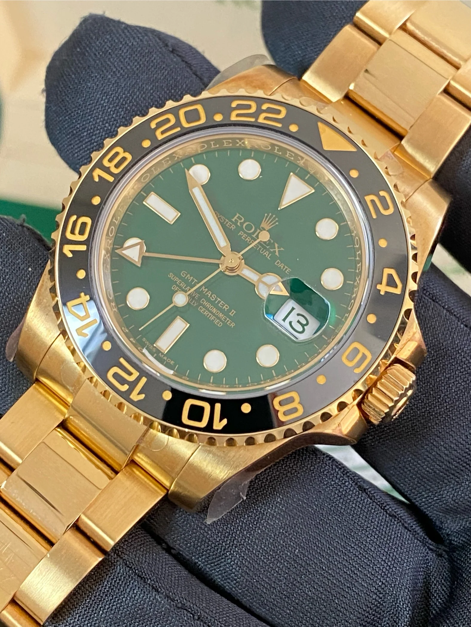 Rolex Yellow Gold GMT-Master II - G serial - Black Bezel - Anniversary Green Dial - Oyster Bracelet - 116718LN *FULL STICKERS*