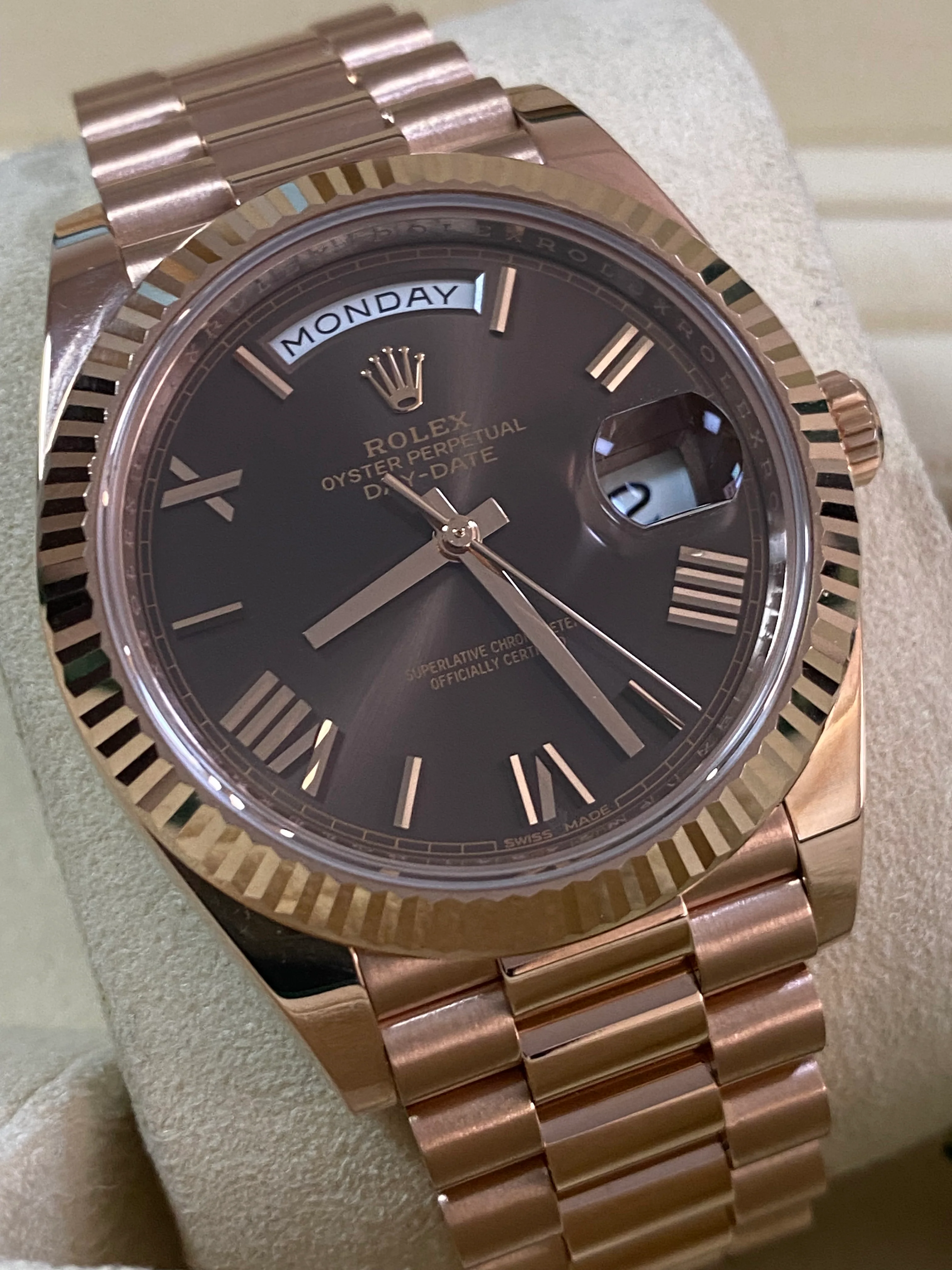 Rolex Everose Gold Day-Date 40 - 2016 - Fluted Bezel - Chocolate Roman Dial - President Bracelet - 228235 *UNPOLISHED*