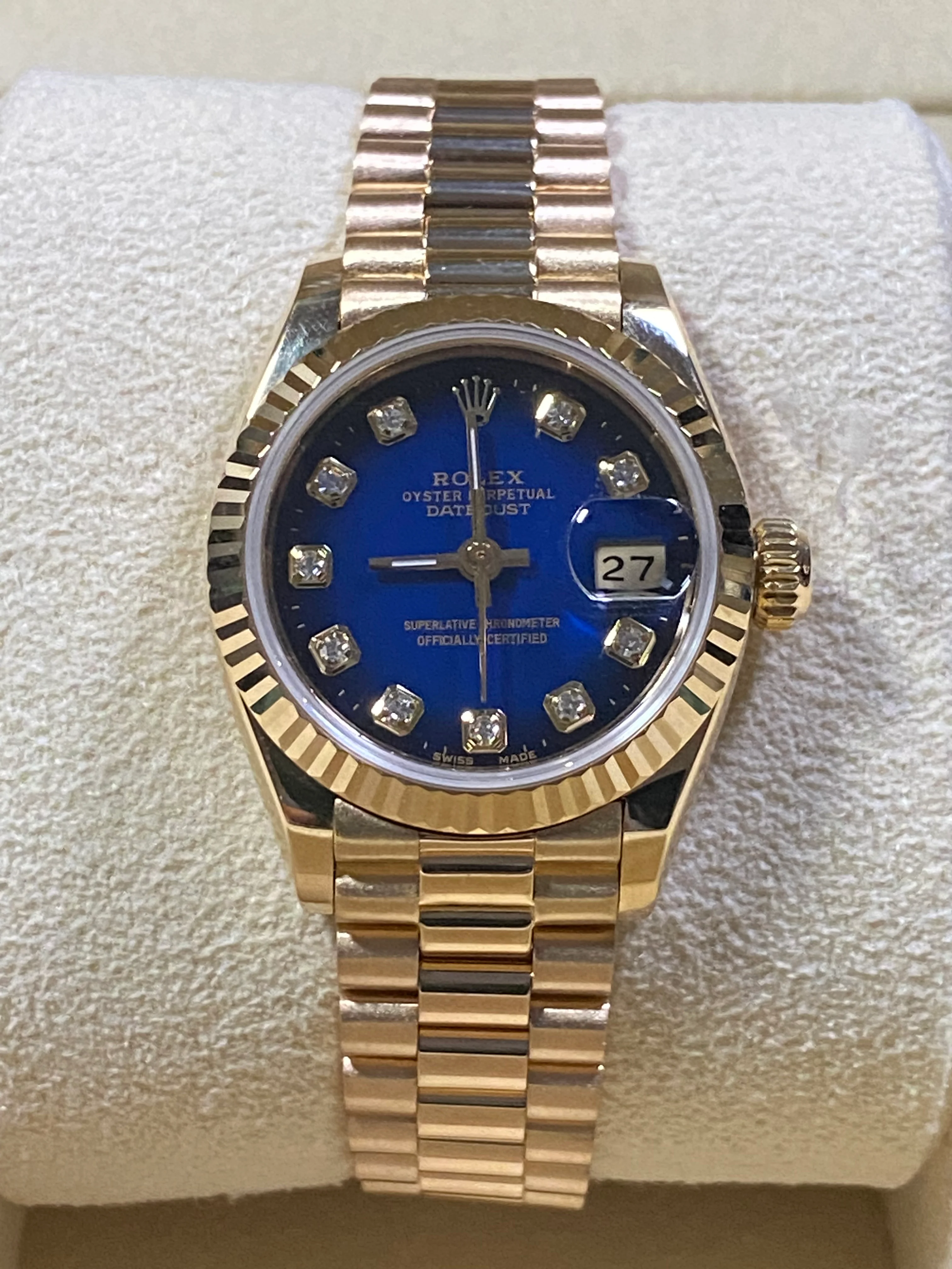 Rolex Yellow Gold Lady-Datejust 26 - N Serial - Fluted Bezel - Blue Vignette Diamond Dial - President Bracelet - 69178