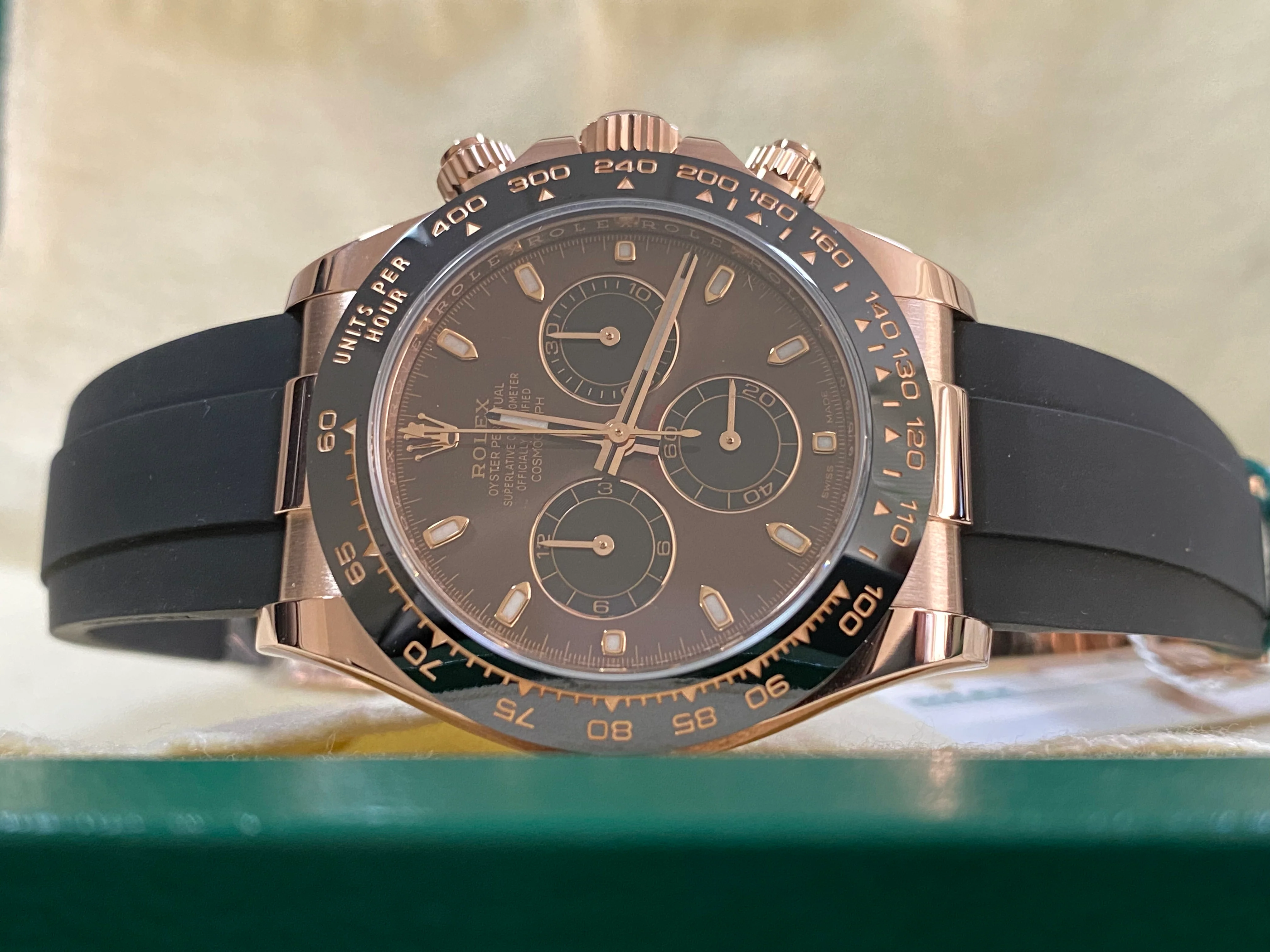 Rolex Everose Gold Cosmograph Daytona - 2019 - Chocolate Index Dial - Black Oysterflex Strap - 116515LN *NOS*