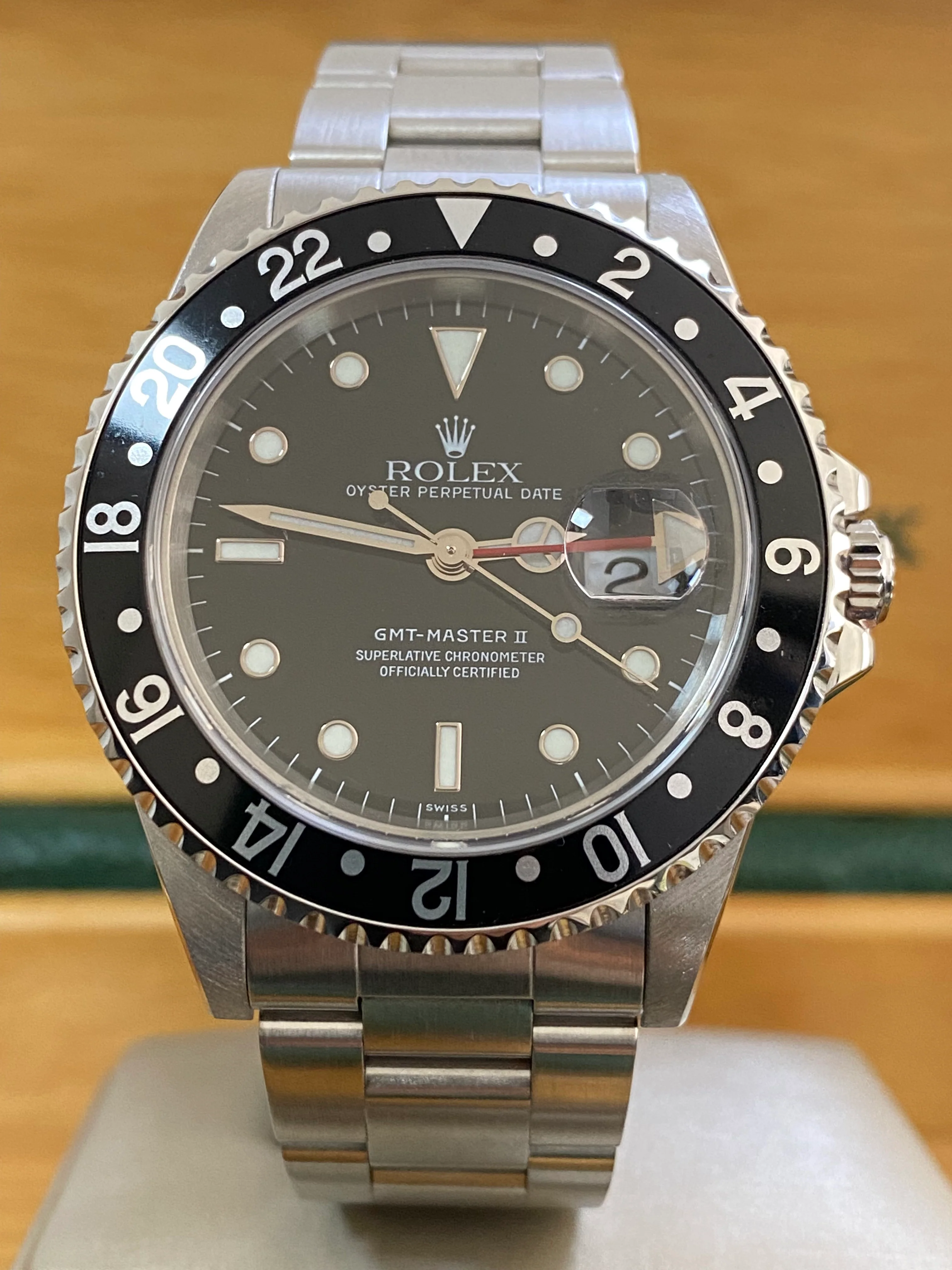 Rolex Steel GMT-Master II -  U Serial - Black Bezel - Black Dial with Red Arrow - Oyster Bracelet - 16710 *COMPLETE SET*
