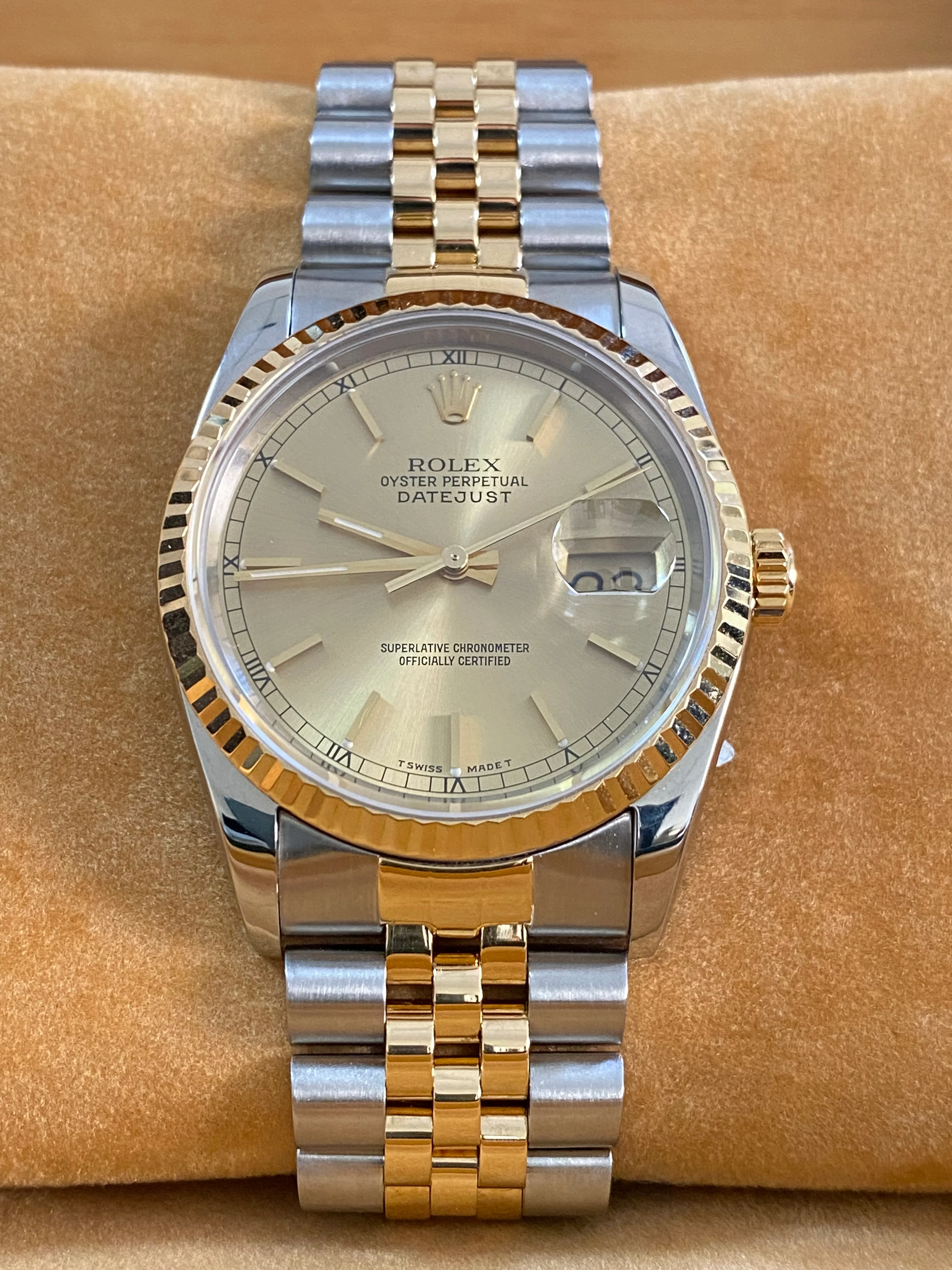 Rolex Steel and Yellow Gold Datejust 36 - L serial - Fluted Bezel - Champagne Index Dial - Jubilee Bracelet - 16233