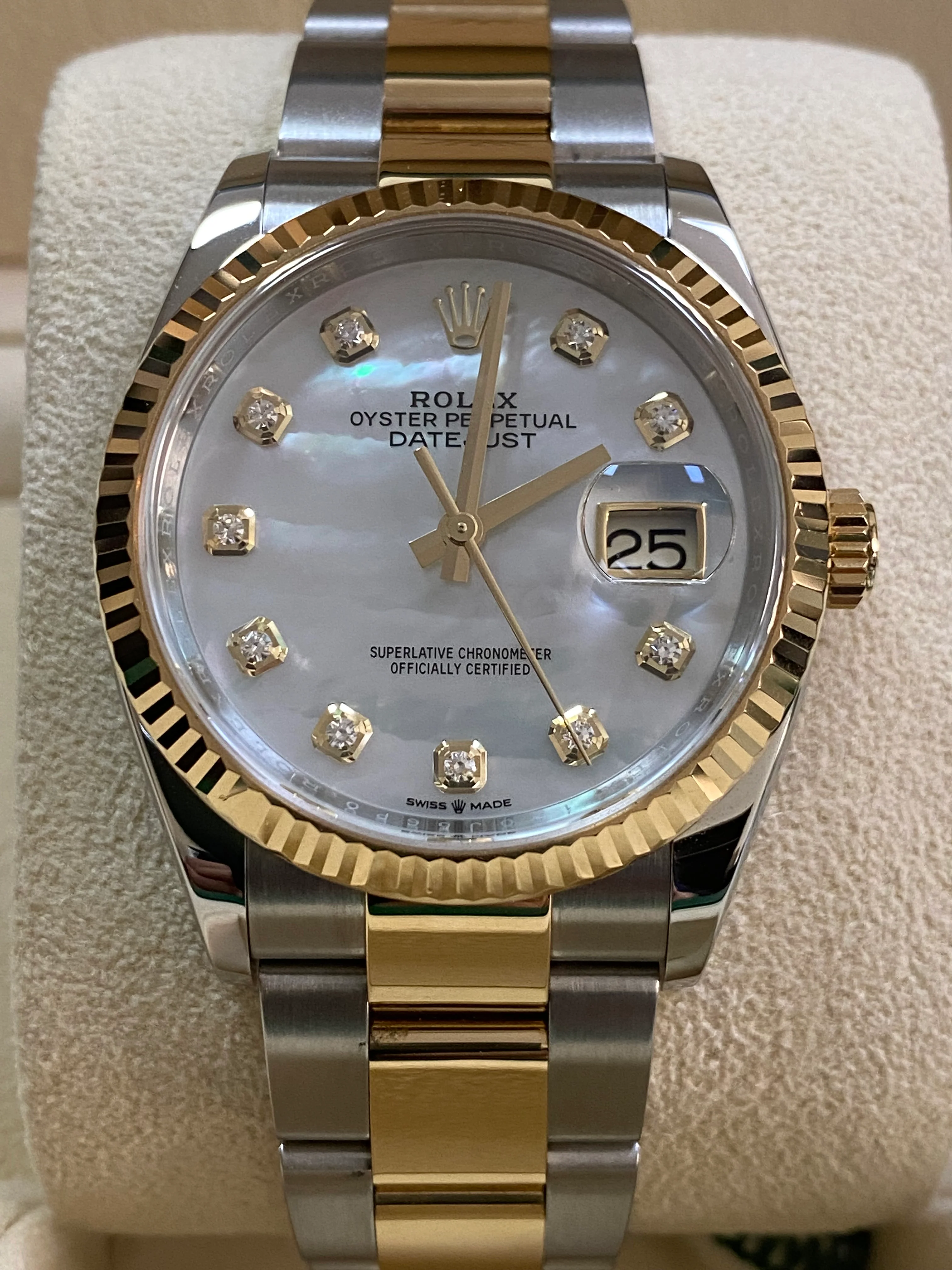 Rolex Steel and Yellow Gold Datejust 36 - 2019 - Fluted Bezel - Mother of Pearl Diamond Dial - Oyster Bracelet - 126233