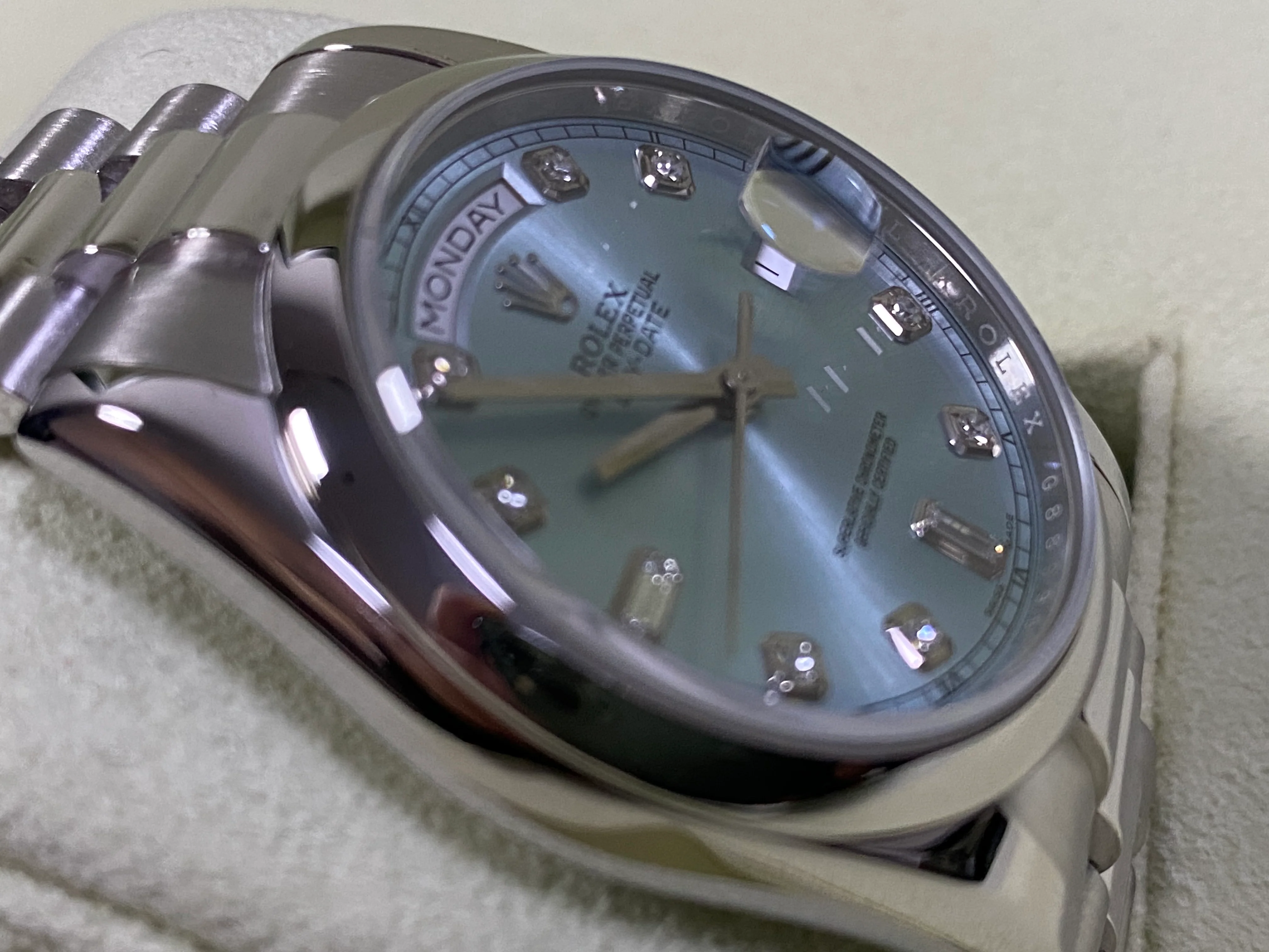 Rolex Platinum Day-Date 36 - G Serial - Domed Bezel - Ice Blue Diamond Dial - President Bracelet - 118206