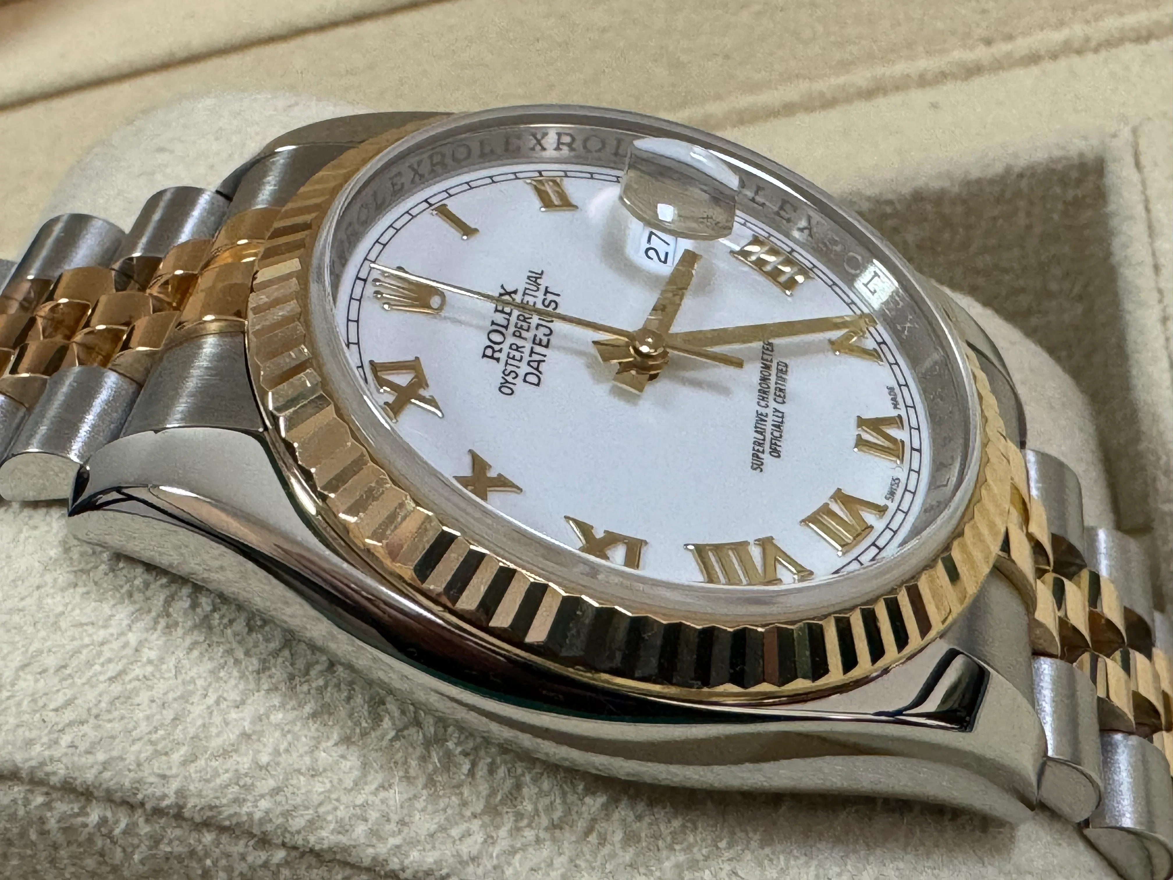 Rolex Steel and Yellow Gold Datejust 36 - D serial - Fluted Bezel - White Roman Dial - Jubilee Bracelet - 116233 COMPLETE SET