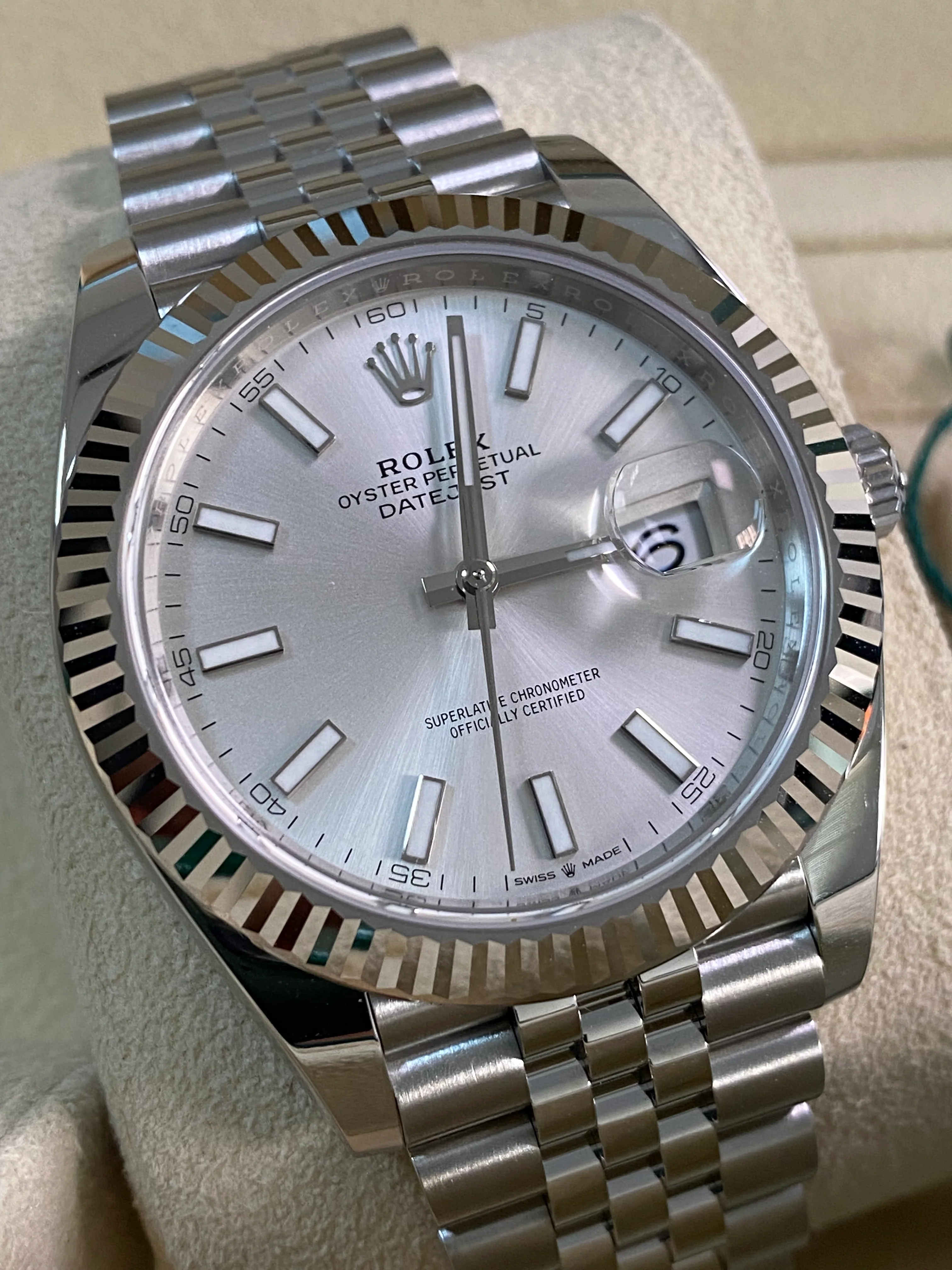 Rolex Steel and White Gold Datejust 41 - 2024 - Fluted Bezel - Silver Index Dial - Jubilee Bracelet - 126334 *FULL SET*
