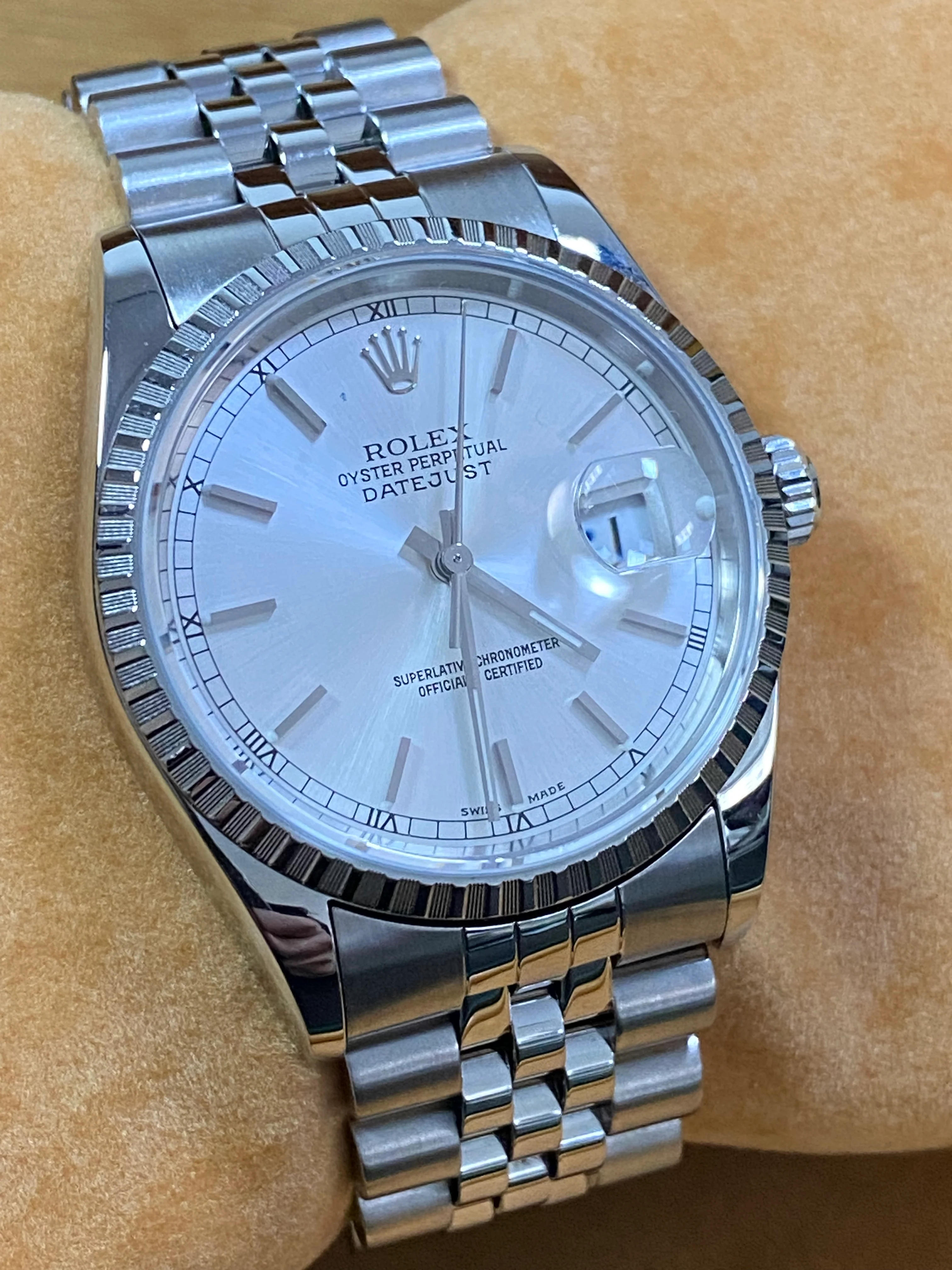 Rolex Steel Datejust 36 - F Serial - Fluted Bezel - Silver Index Dial - Jubilee Bracelet - 16220