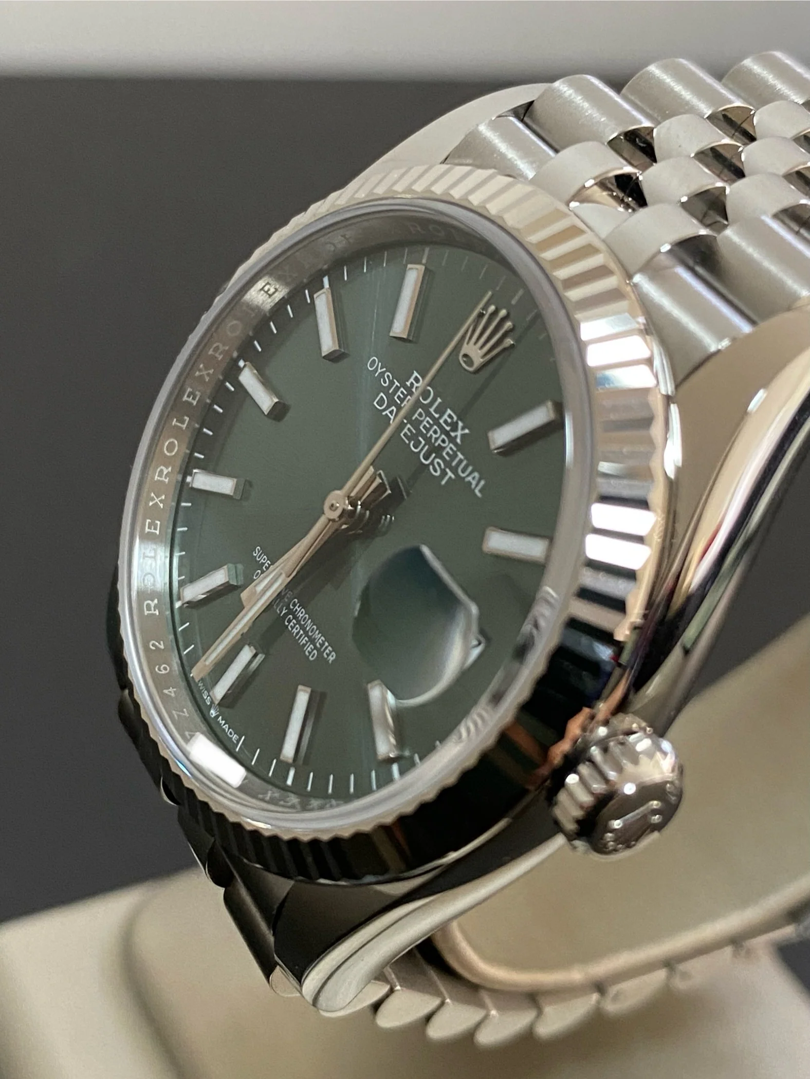 Rolex Steel Datejust 36 - 2024 - Fluted Bezel - Mint Green Dial - Jubilee Bracelet - 126234 *COMPLETE SET*