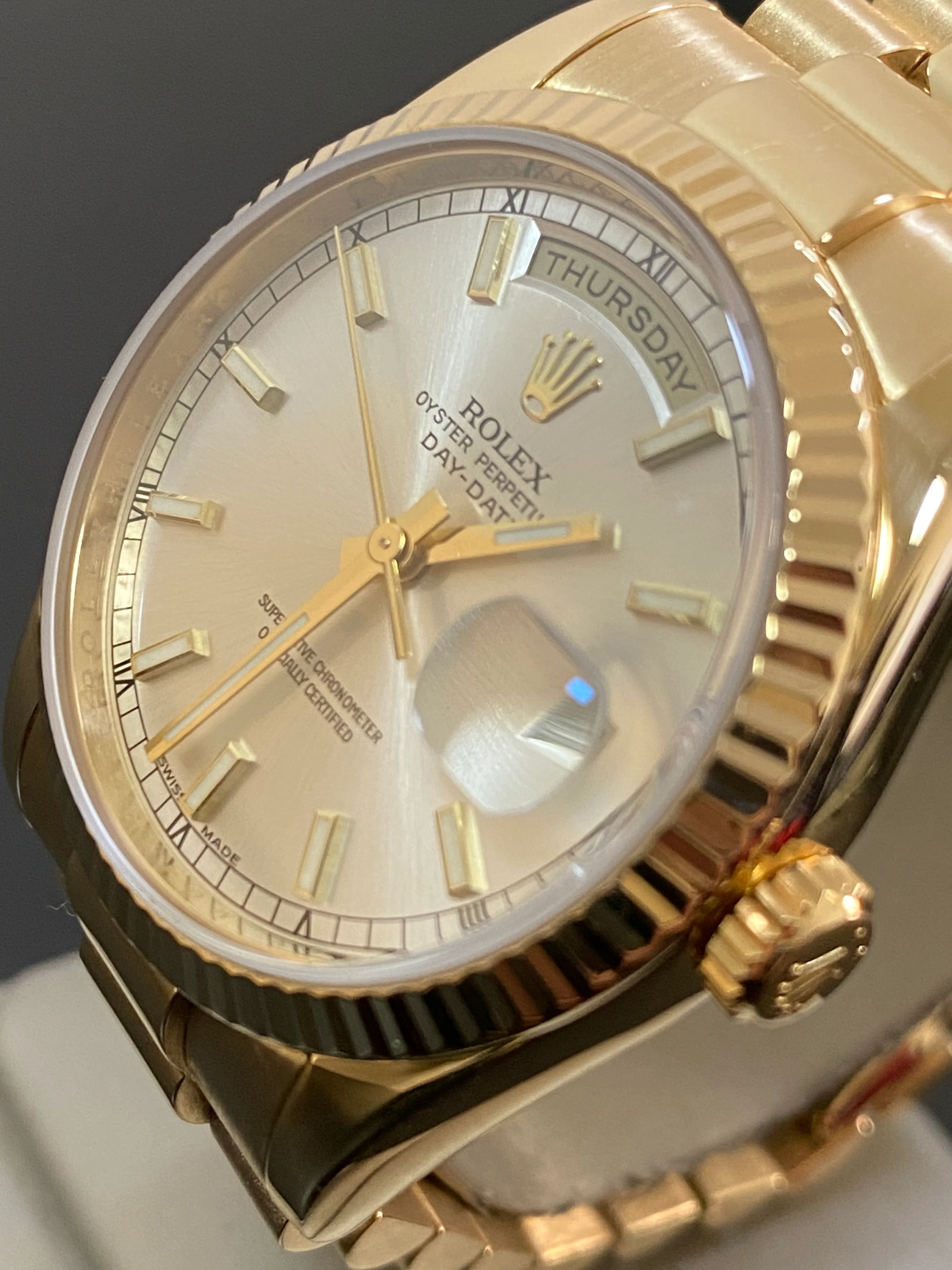 Rolex Yellow Gold Day-Date 36 - M serial - Fluted Bezel - Silver Index Dial - President Bracelet - 118238