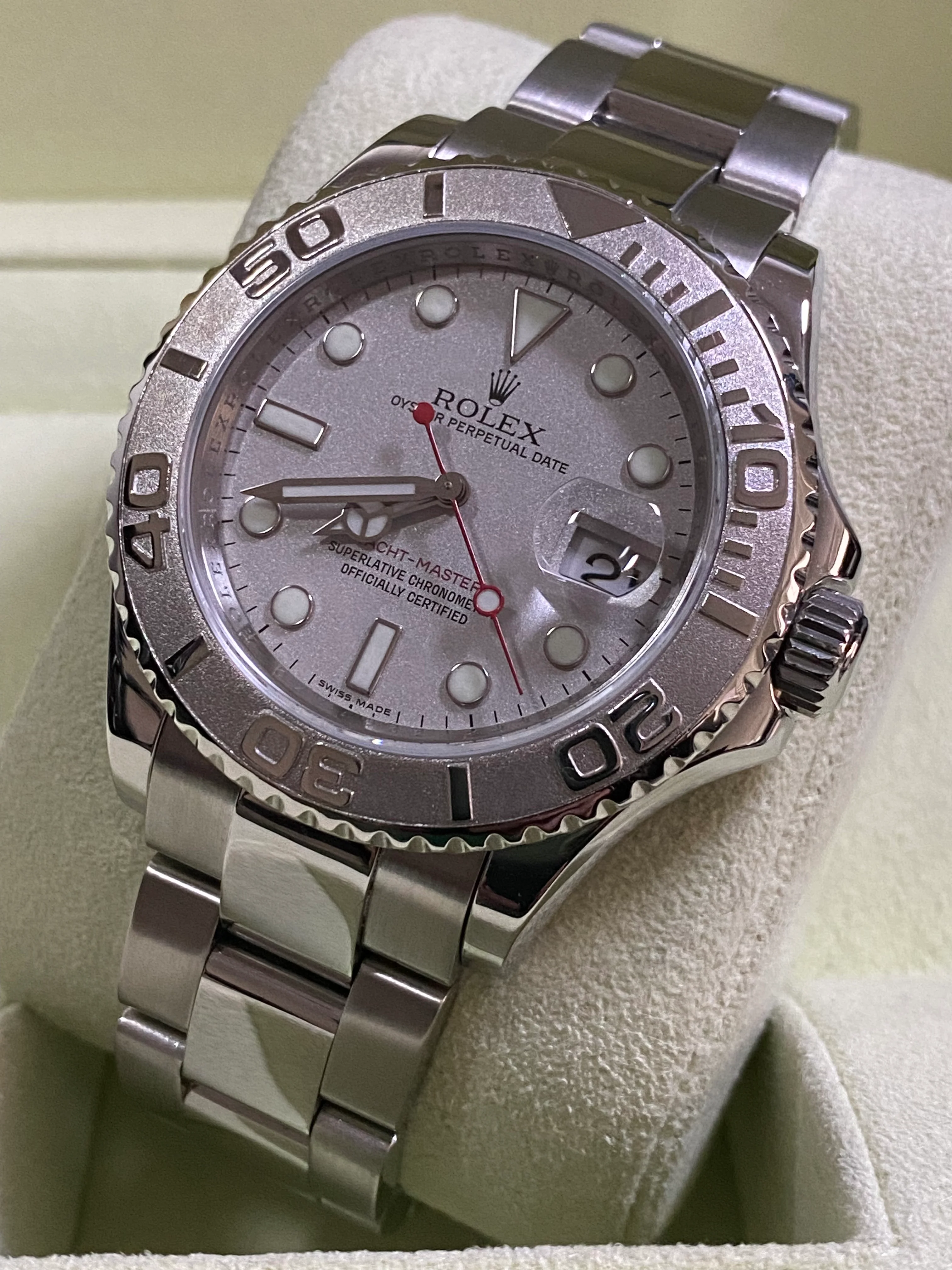 Rolex Steel Yacht-Master 40 - Z Serial - Silver Dial - 16622 COMPLETE SET