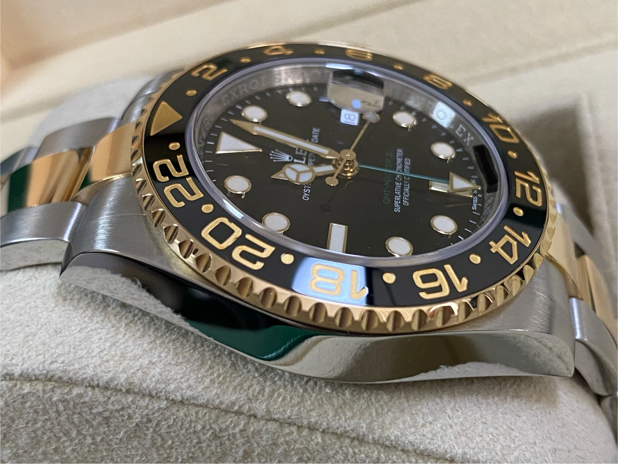 Rolex Steel and Yellow Gold GMT-Master II - 2018 - Black Bezel - Black Dial - Oyster Bracelet - 116713LN *FULL SET*