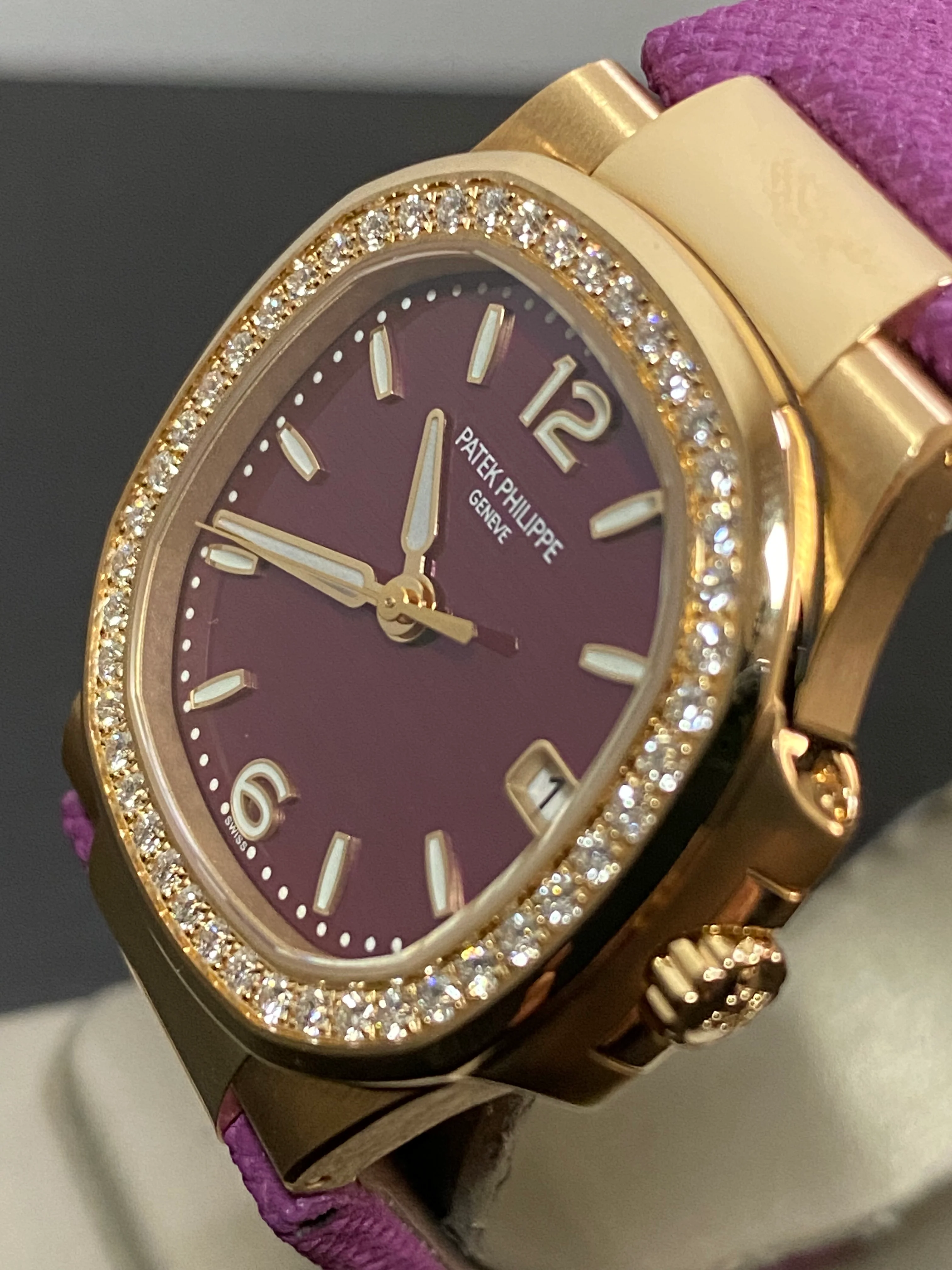 Patek Philippe Ladies Nautilus - 7010R-013