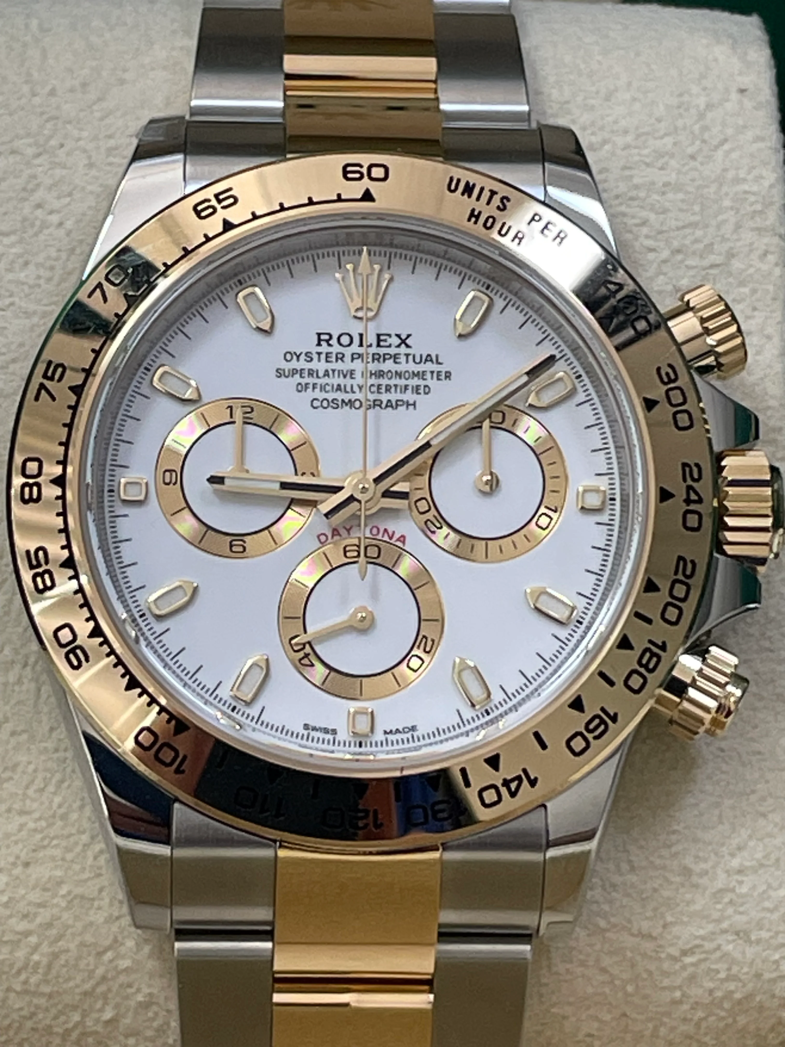 Rolex Yellow Rolesor Cosmograph Daytona - 2023 - White Index Dial - 116503