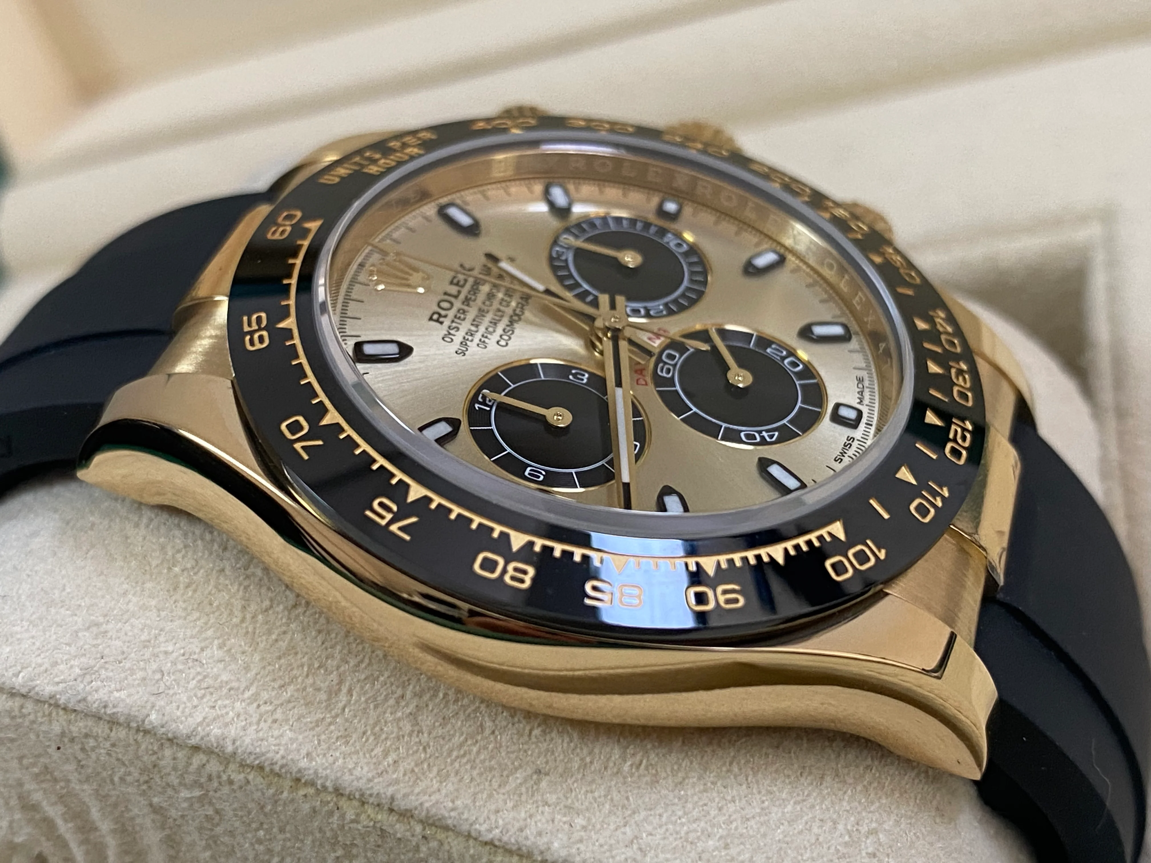 Rolex Yellow Gold Cosmograph Daytona - 2021 - YML 