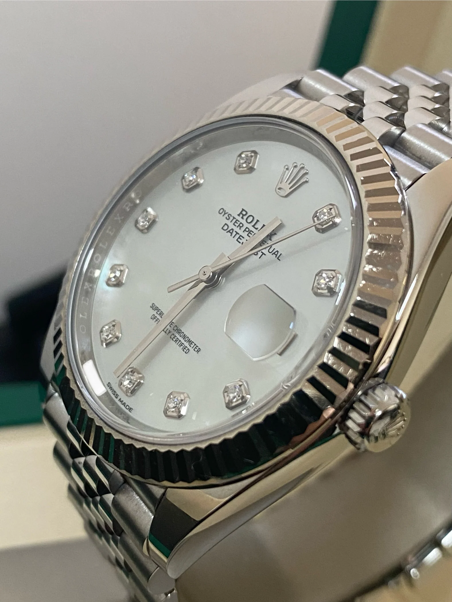 Rolex Steel and White Gold Rolesor Datejust 41 - 2018 - Fluted Bezel - White Mother-Of-Pearl Diamond Dial - Jubilee Bracelet - 126334