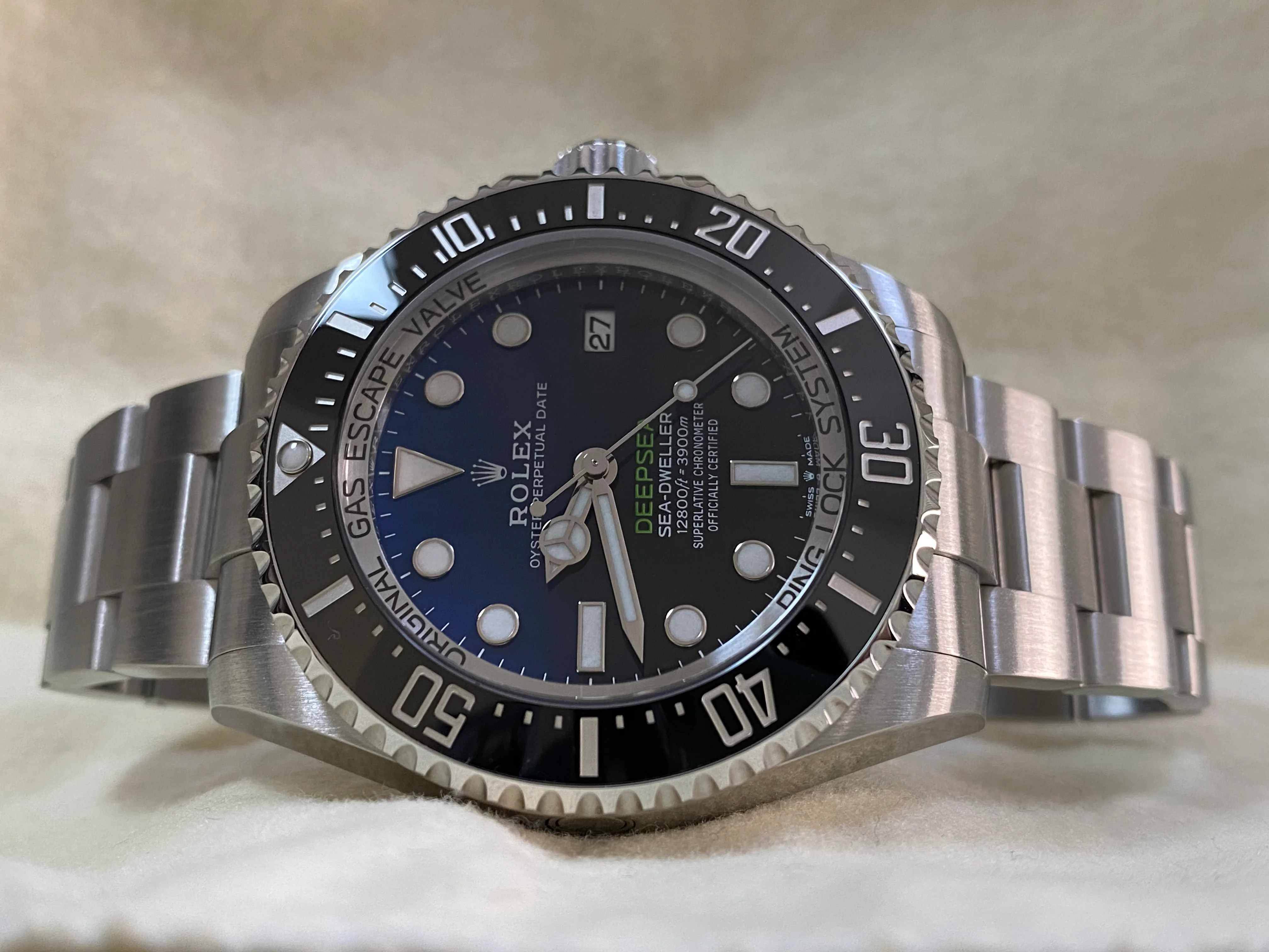 Rolex Sea-Dweller Deepsea 44 - 2023 - 