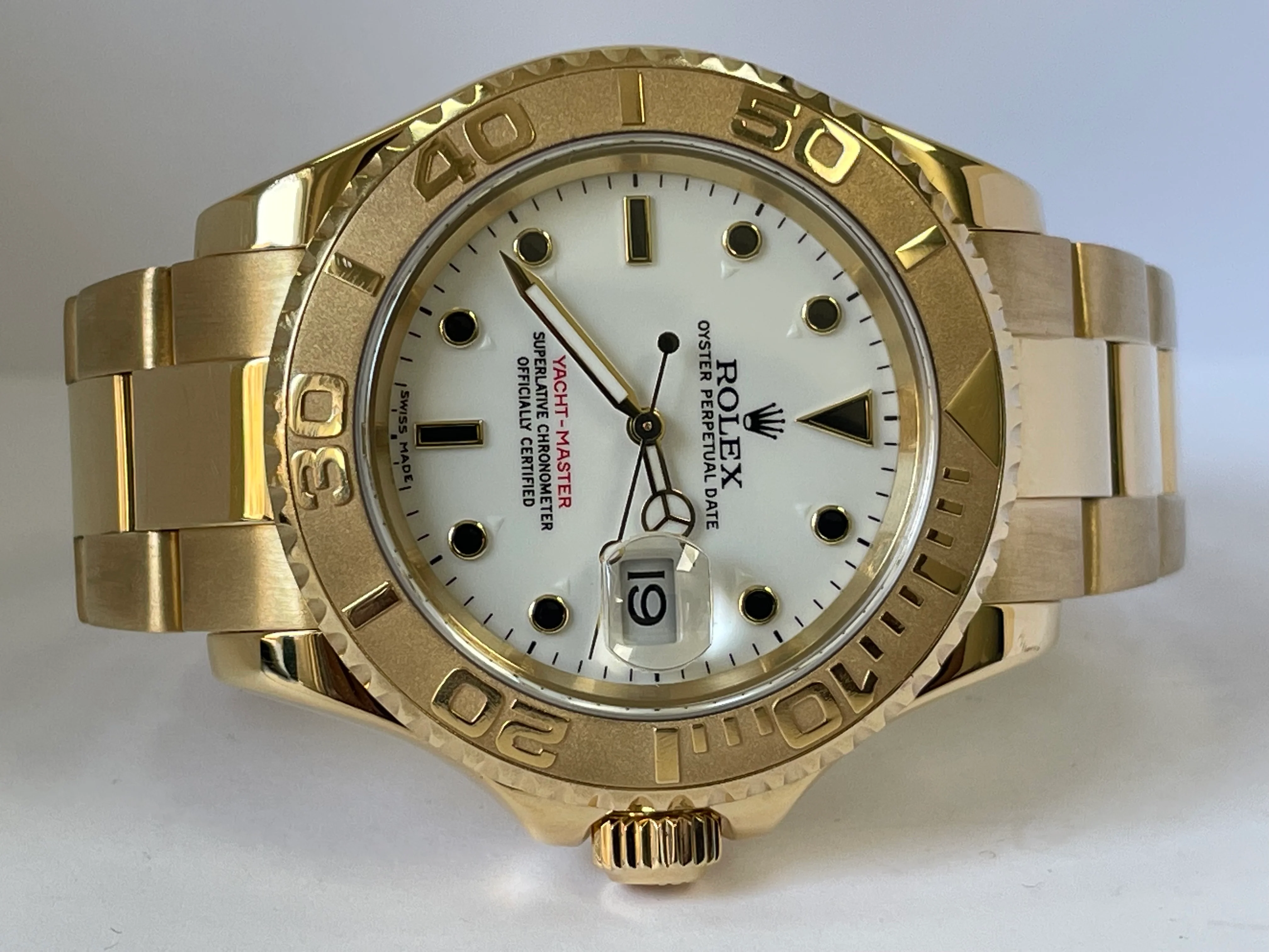 Rolex Yellow Gold Yacht-Master 40 - White Dial - 16628