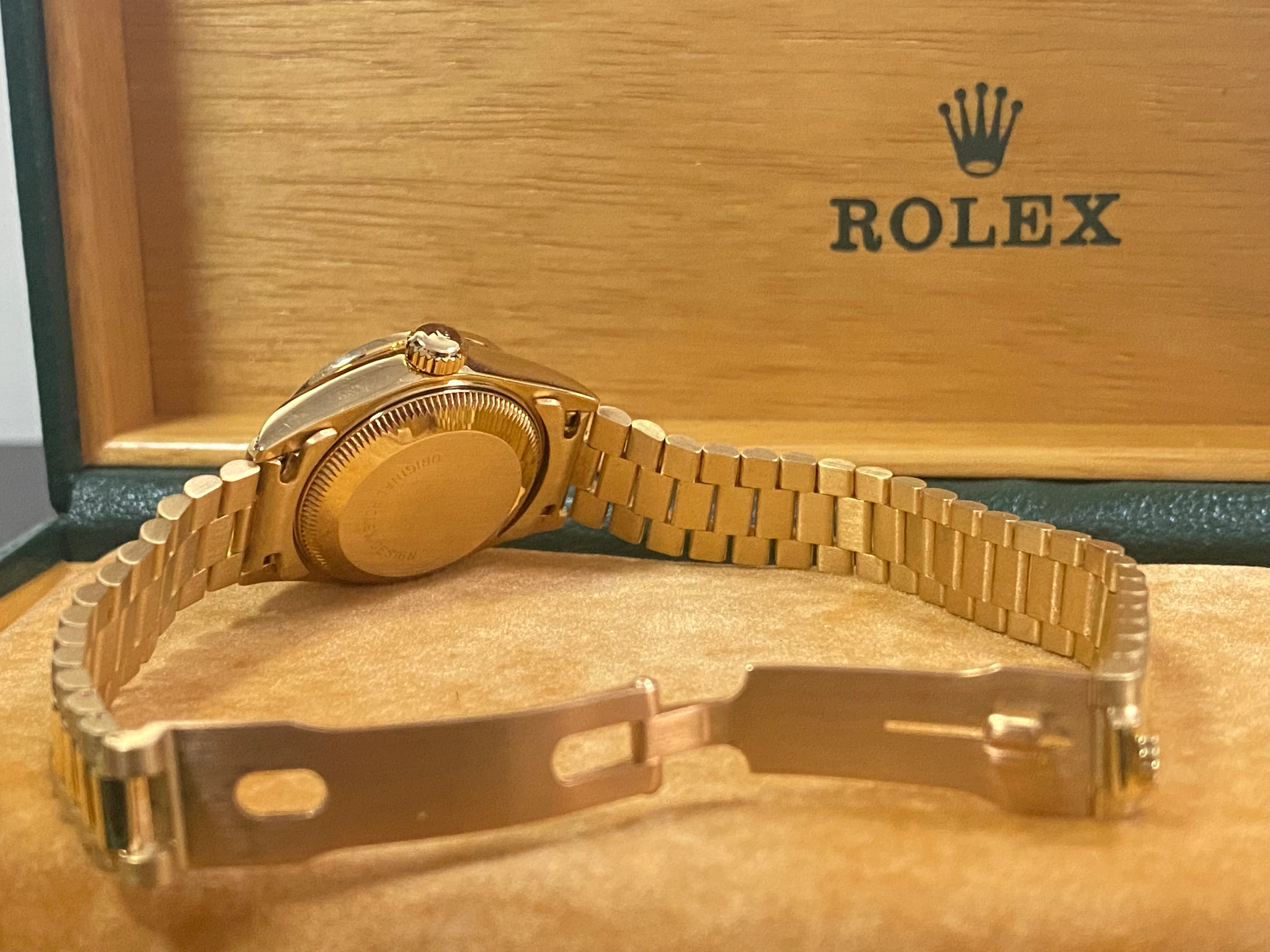 Rolex Yellow Gold Lady-Datejust - 1990 - Diamond Bezel - White Roman Dial - President Bracelet - 69158 
