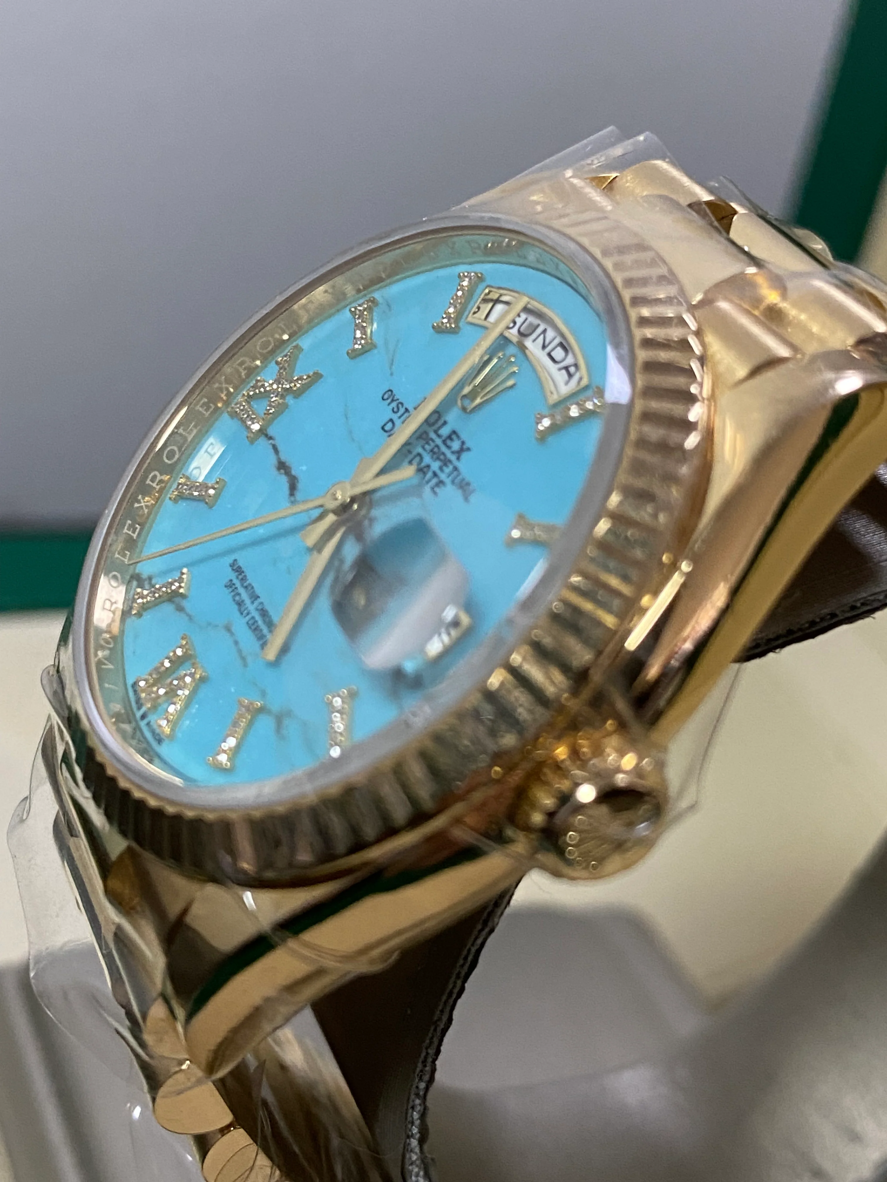 Rolex Yellow Gold Day-Date 36 - 2023 - Turquoise Diamond-Set Dial - Fluted Bezel - President Bracelet - 128238