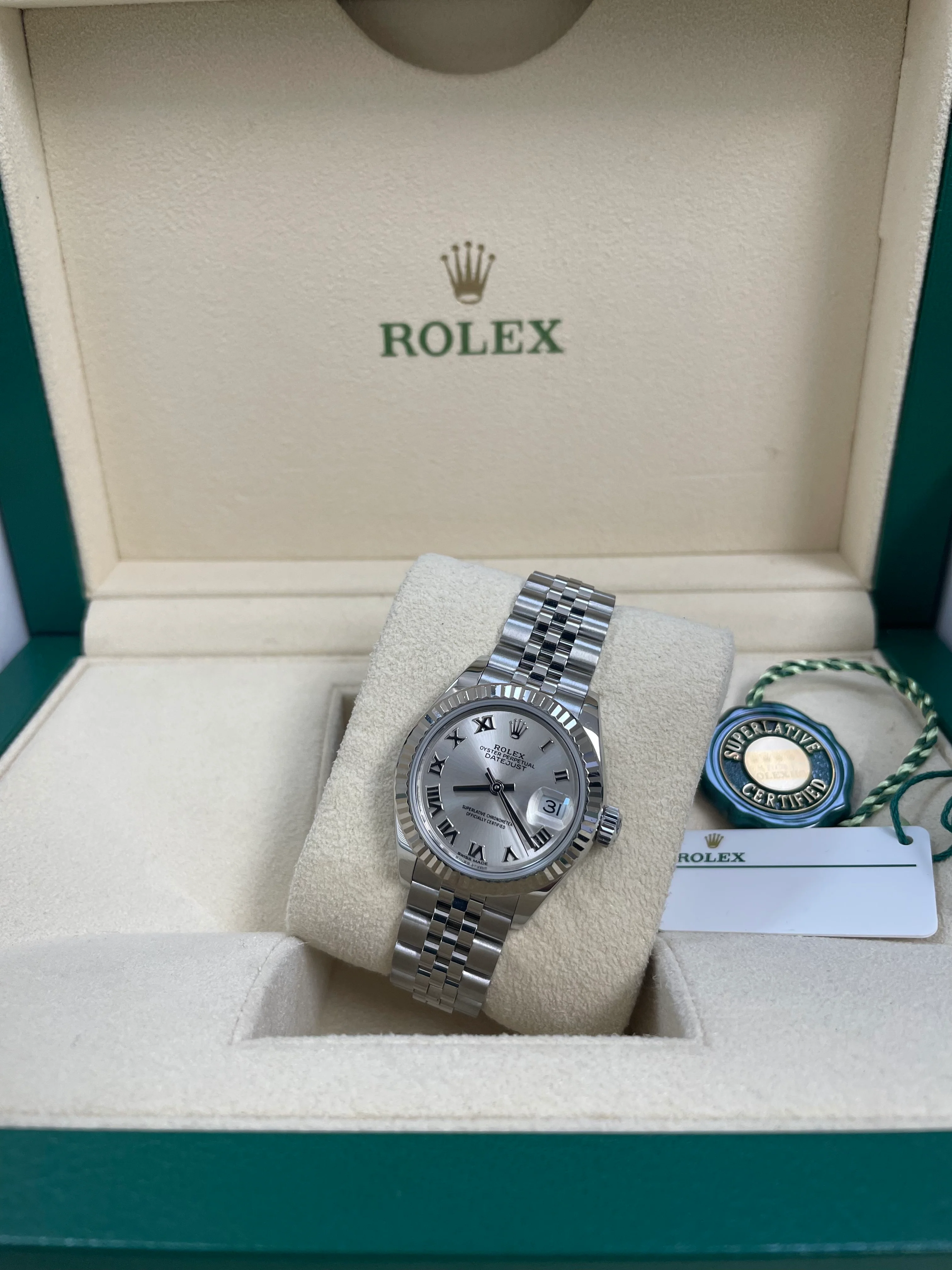 Rolex Steel Lady-Datejust 28 - 2018 - Fluted Bezel - Silver Roman Dial - Jubilee Bracelet - 279174