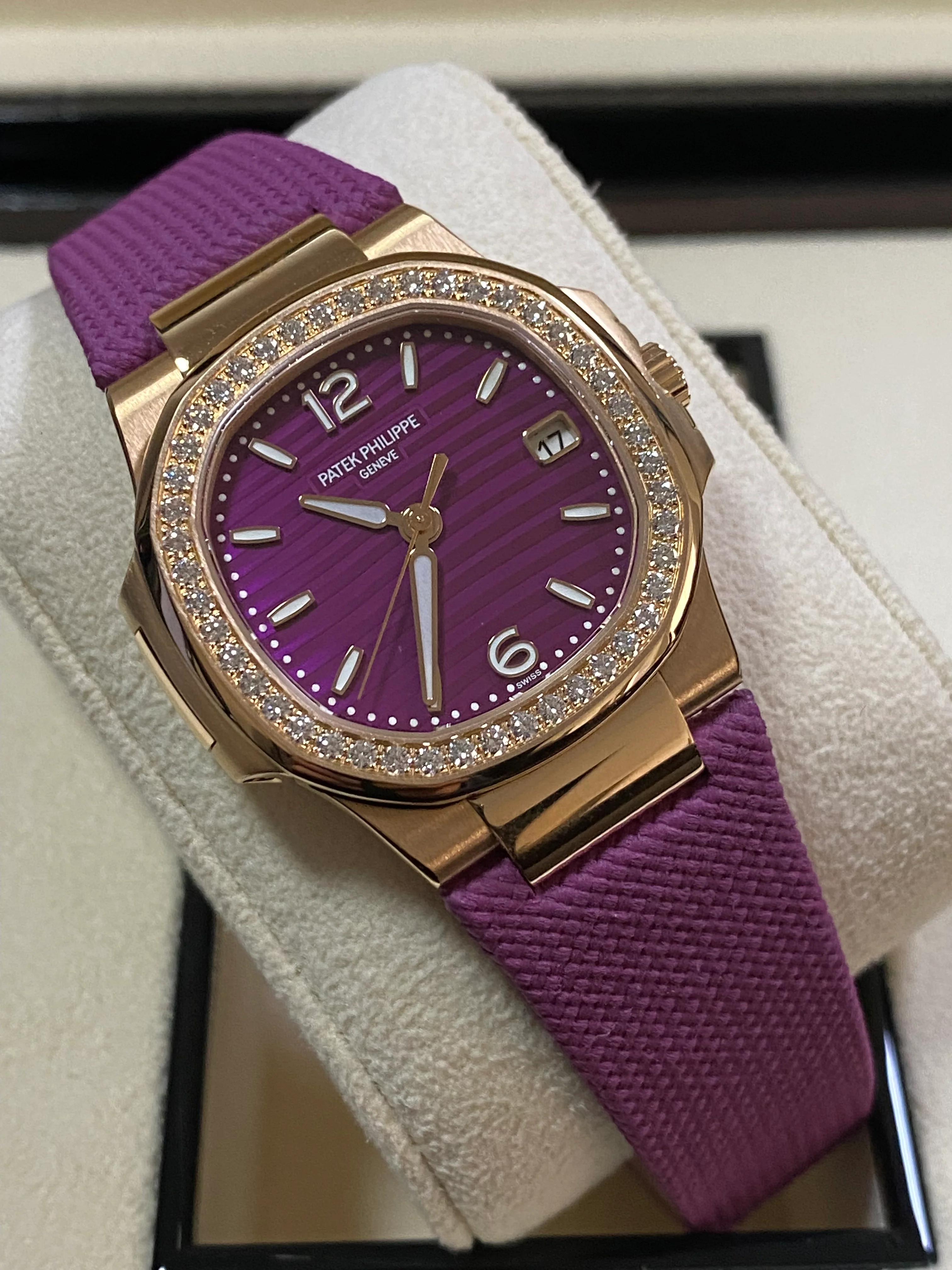 Patek Philippe Ladies Nautilus - 7010R-013