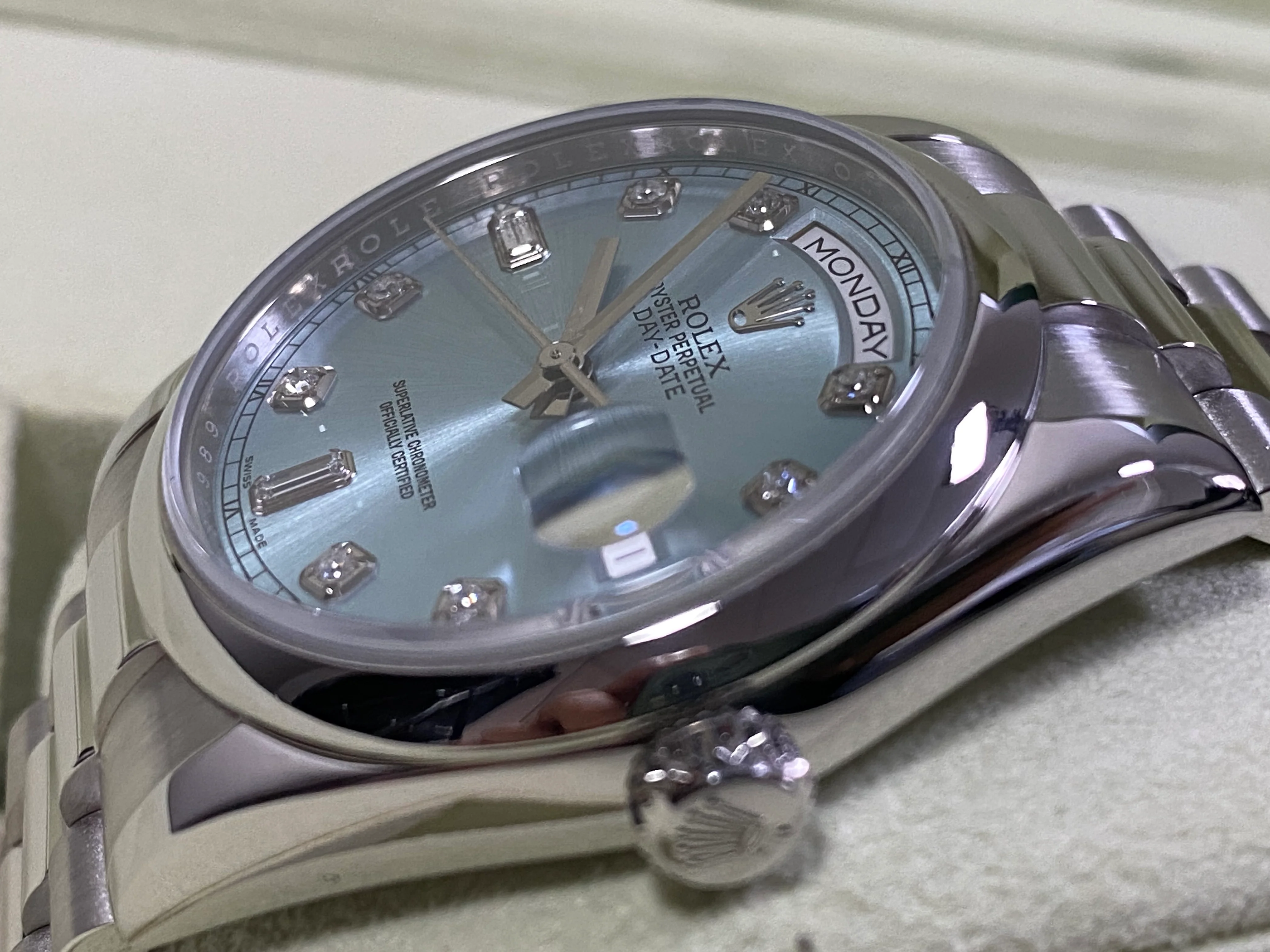 Rolex Platinum Day-Date 36 - G Serial - Domed Bezel - Ice Blue Diamond Dial - President Bracelet - 118206