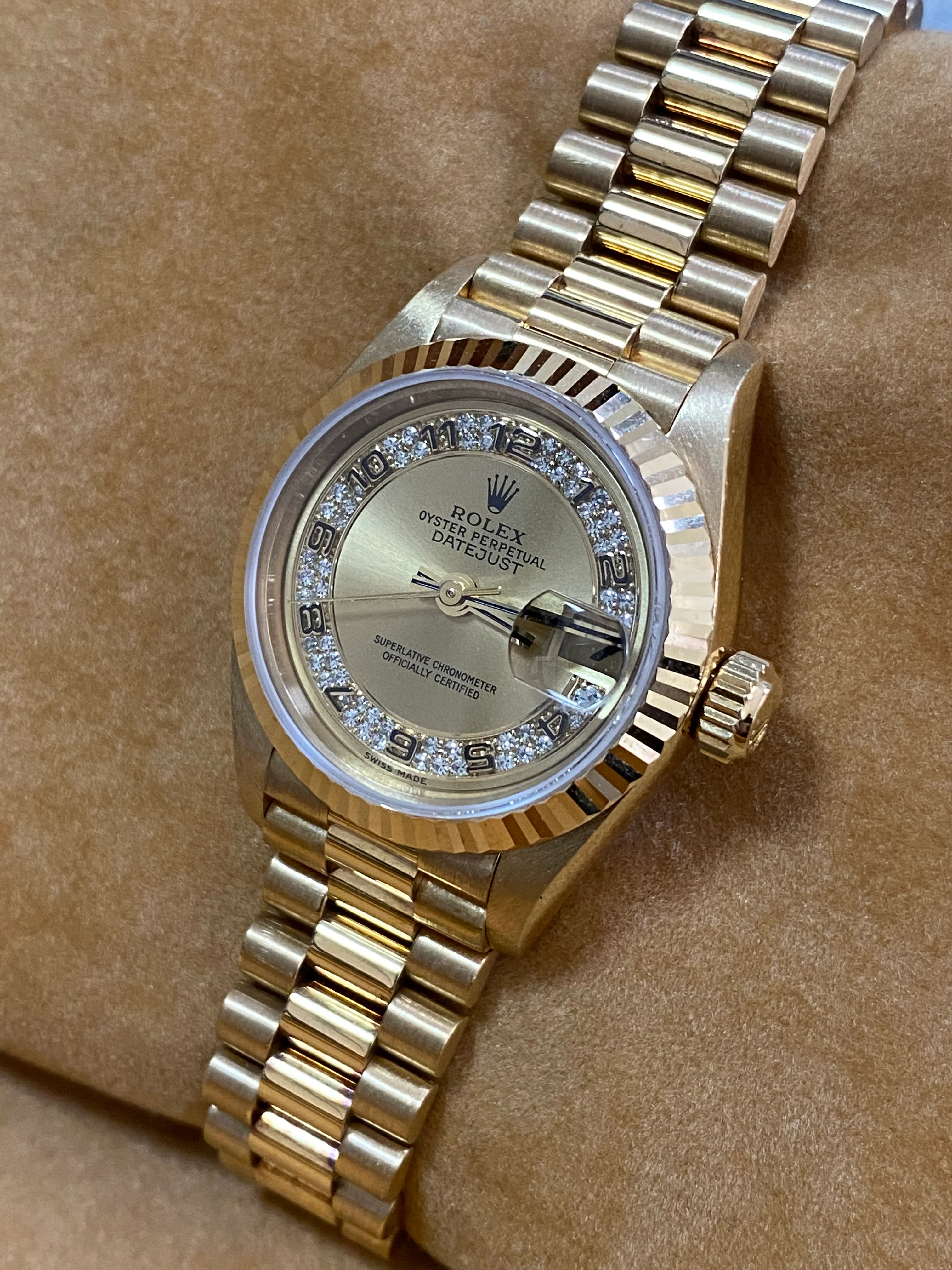 Rolex Yellow Gold Lady-Datejust 26 - W serial - Fluted Bezel - Myriad Diamond Dial - President Bracelet - 69178