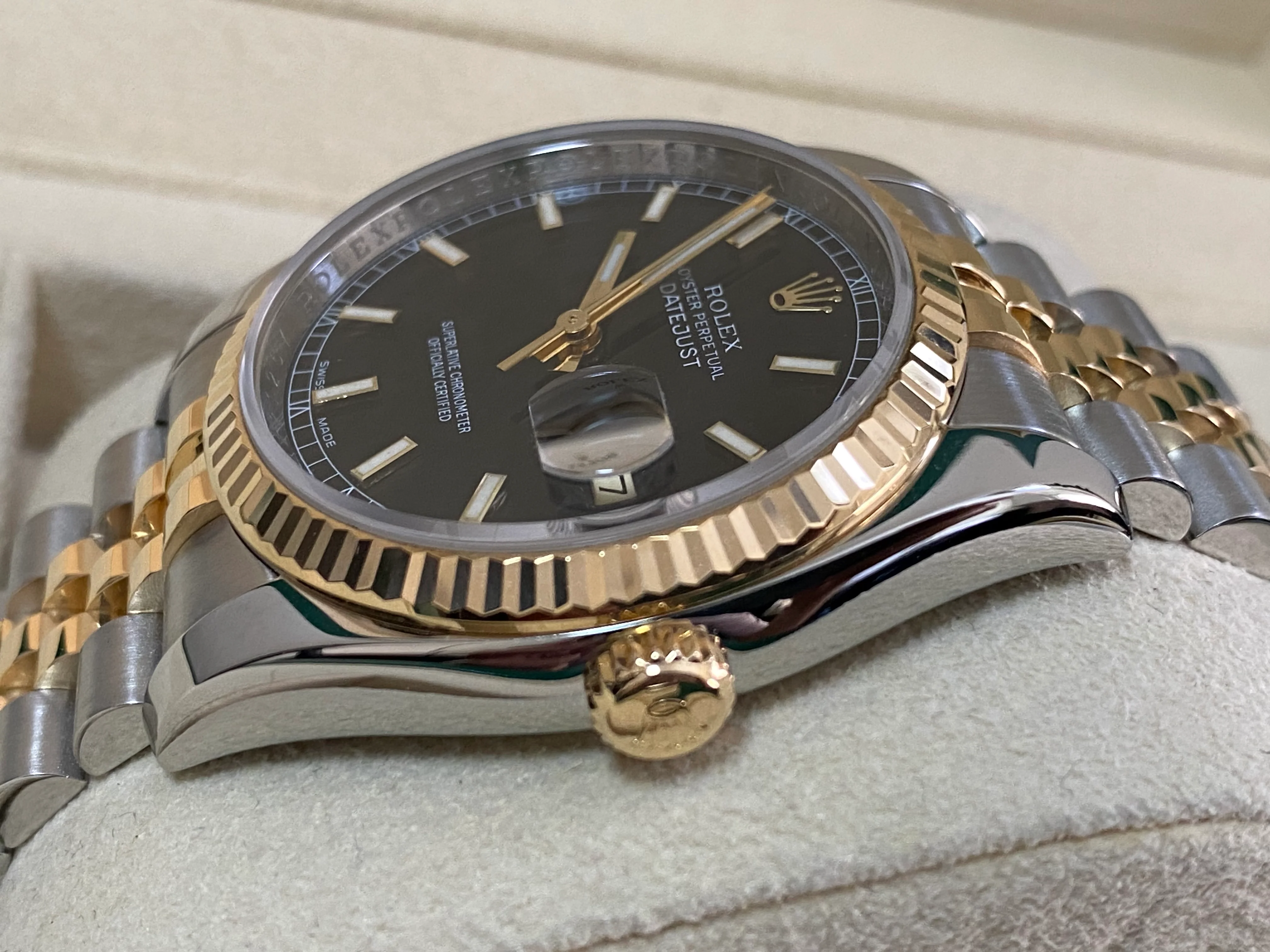 Rolex Steel and Yellow Gold Datejust 36 - G serial - Fluted Bezel - Black Index Dial - Jubilee Bracelet - 116233 *OPEN CARD*