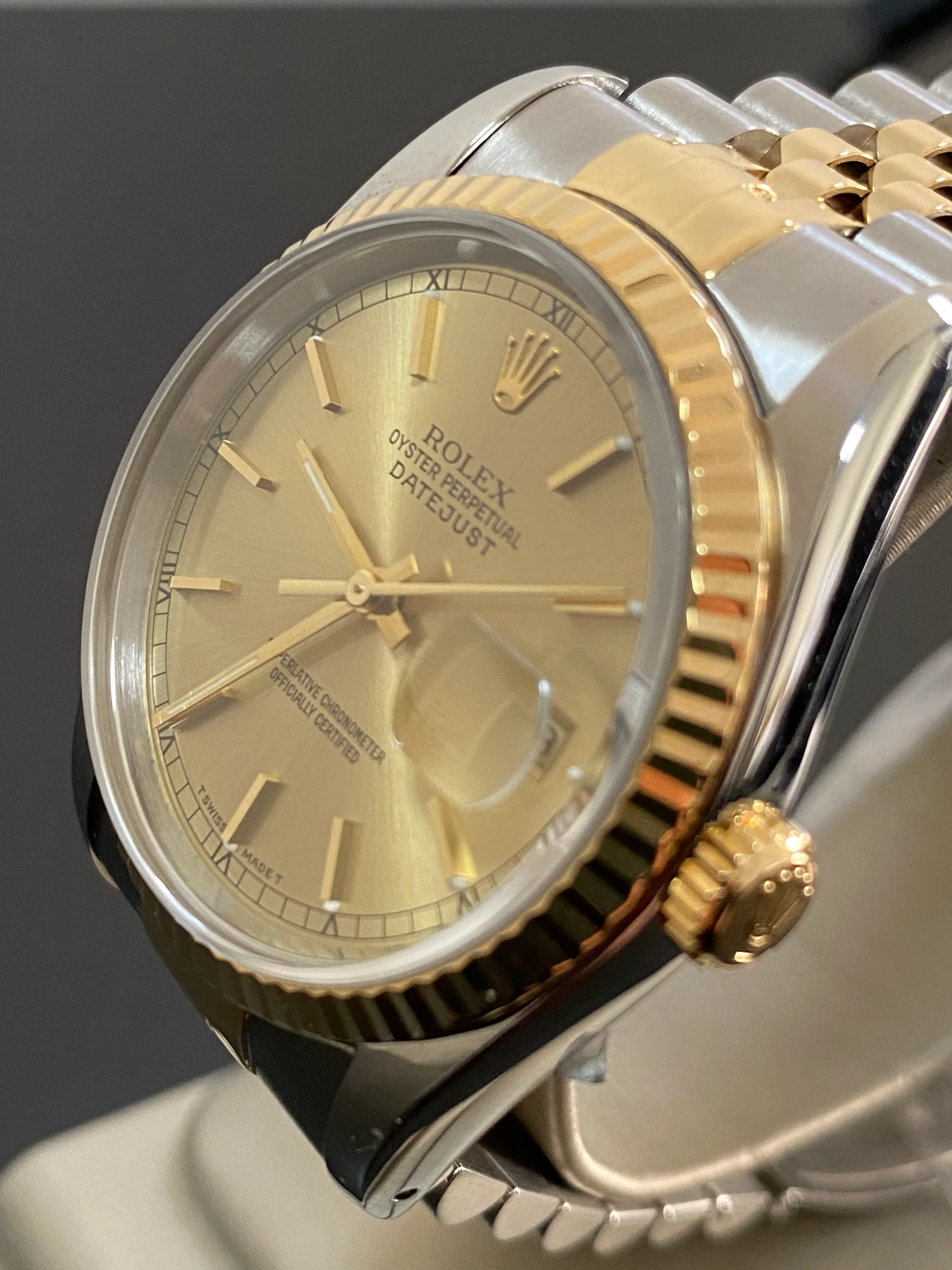 Rolex Steel and Yellow Gold Datejust 36 - L serial - Fluted Bezel - Champagne Index Dial - Jubilee Bracelet - 16233