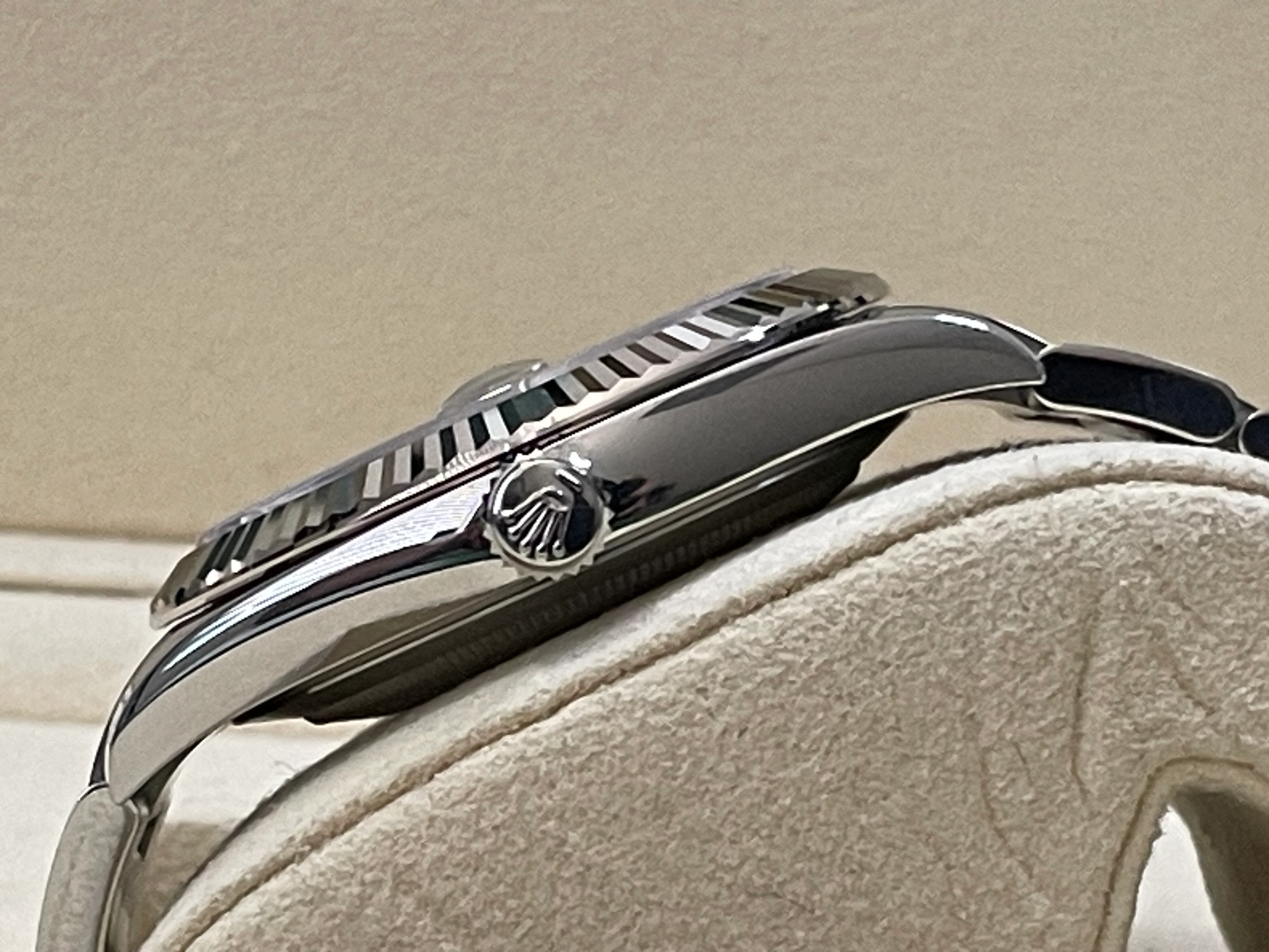 Rolex Steel Datejust 41 - 2023 - Fluted Bezel - Bright Blue Fluted-Motif Dial - Oyster Bracelet - 126334