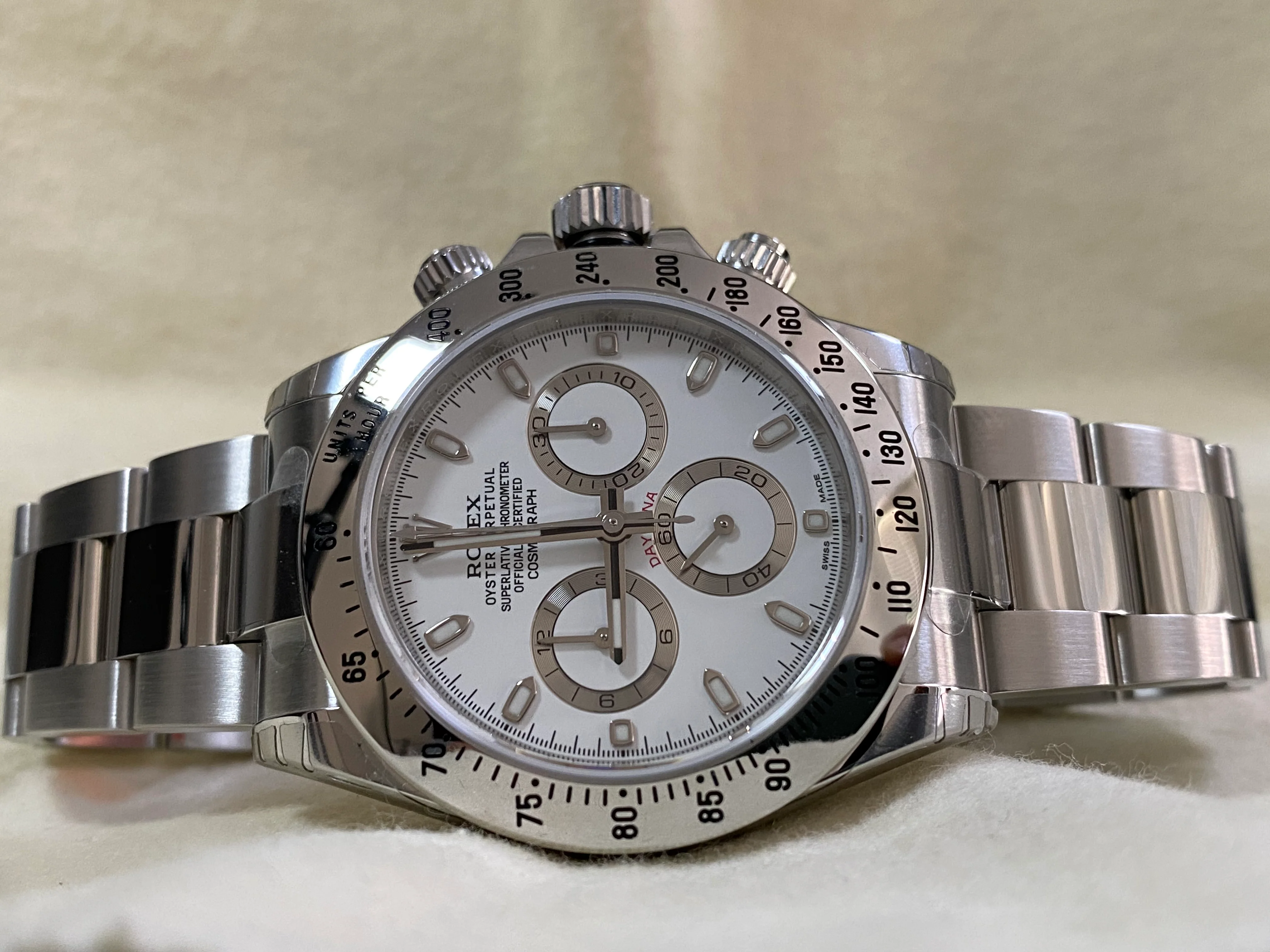 Rolex Steel Cosmograph Daytona - White Index Dial - 116520 - *FULL STICKERS*