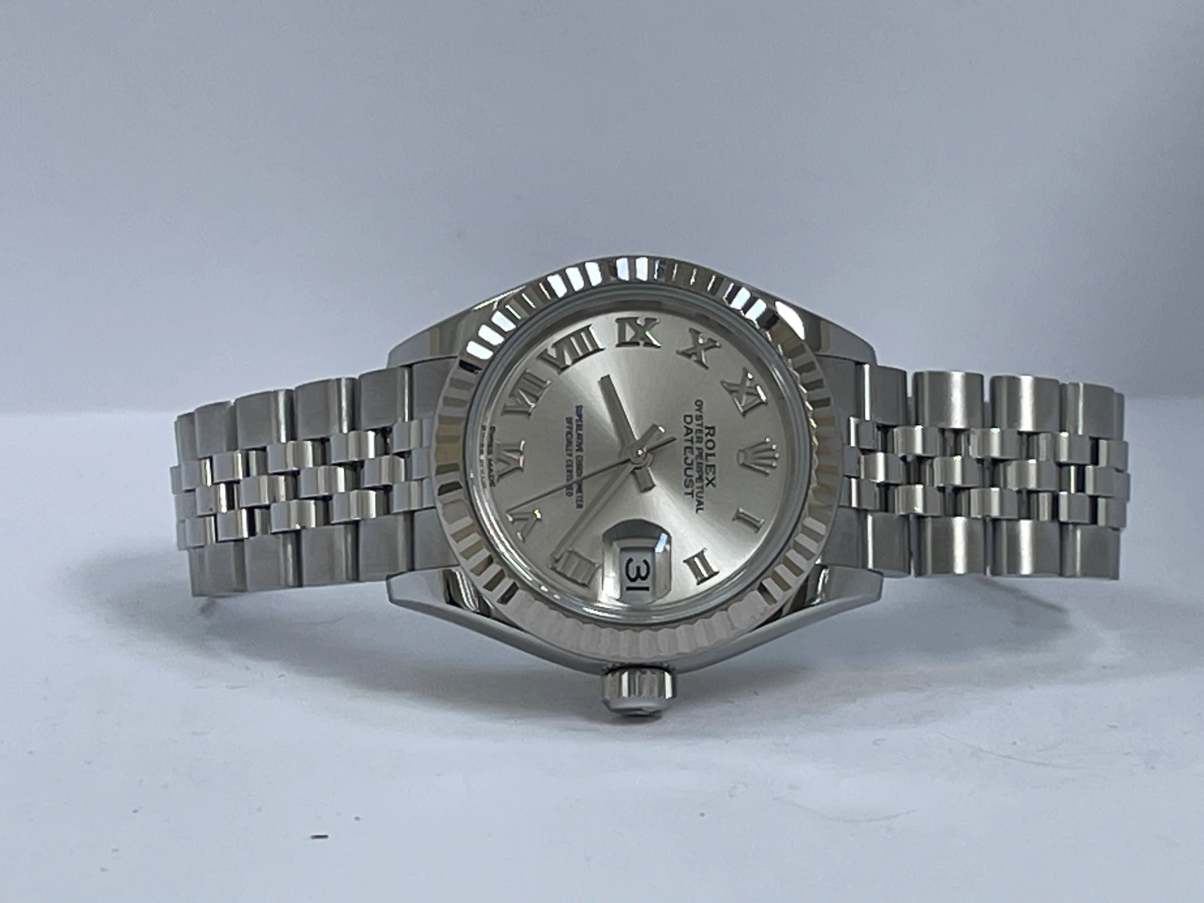 Rolex Steel Lady-Datejust 28 - 2018 - Fluted Bezel - Silver Roman Dial - Jubilee Bracelet - 279174