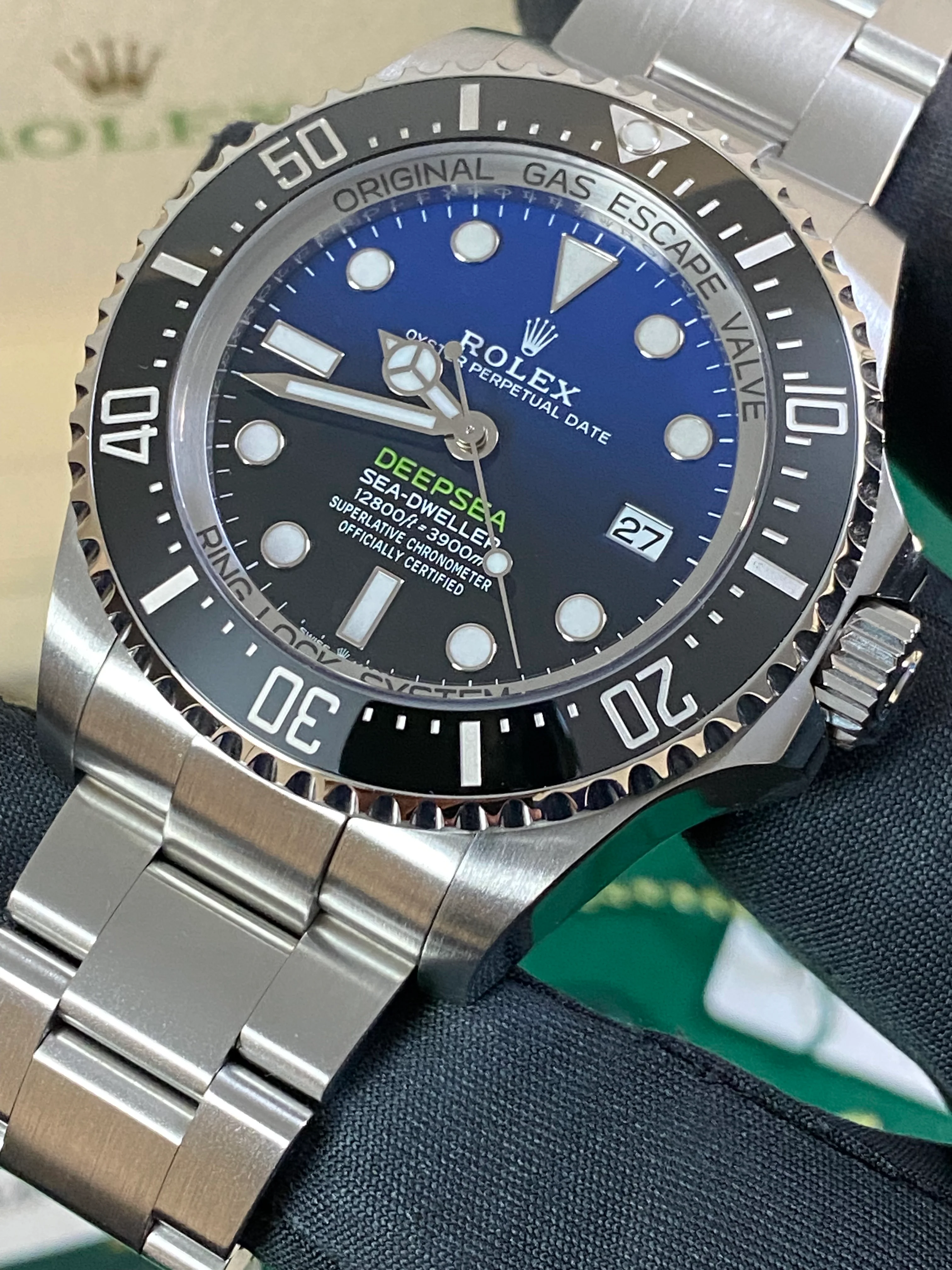 Rolex Sea-Dweller Deepsea 44 - 2023 - 