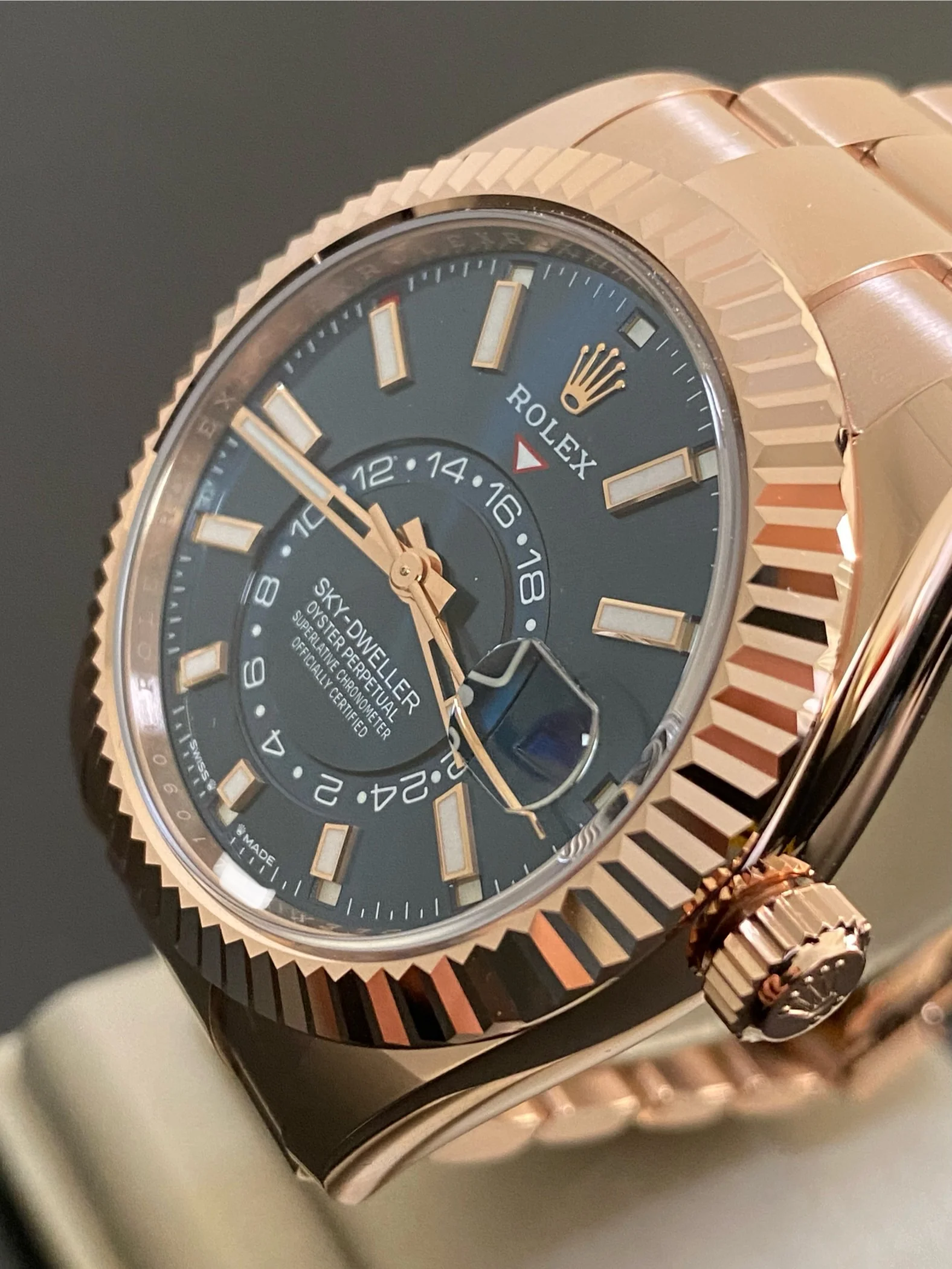 Rolex Everose Gold Sky-Dweller - 2024 - Blue-Green Dial - Oyster Bracelet - 336935