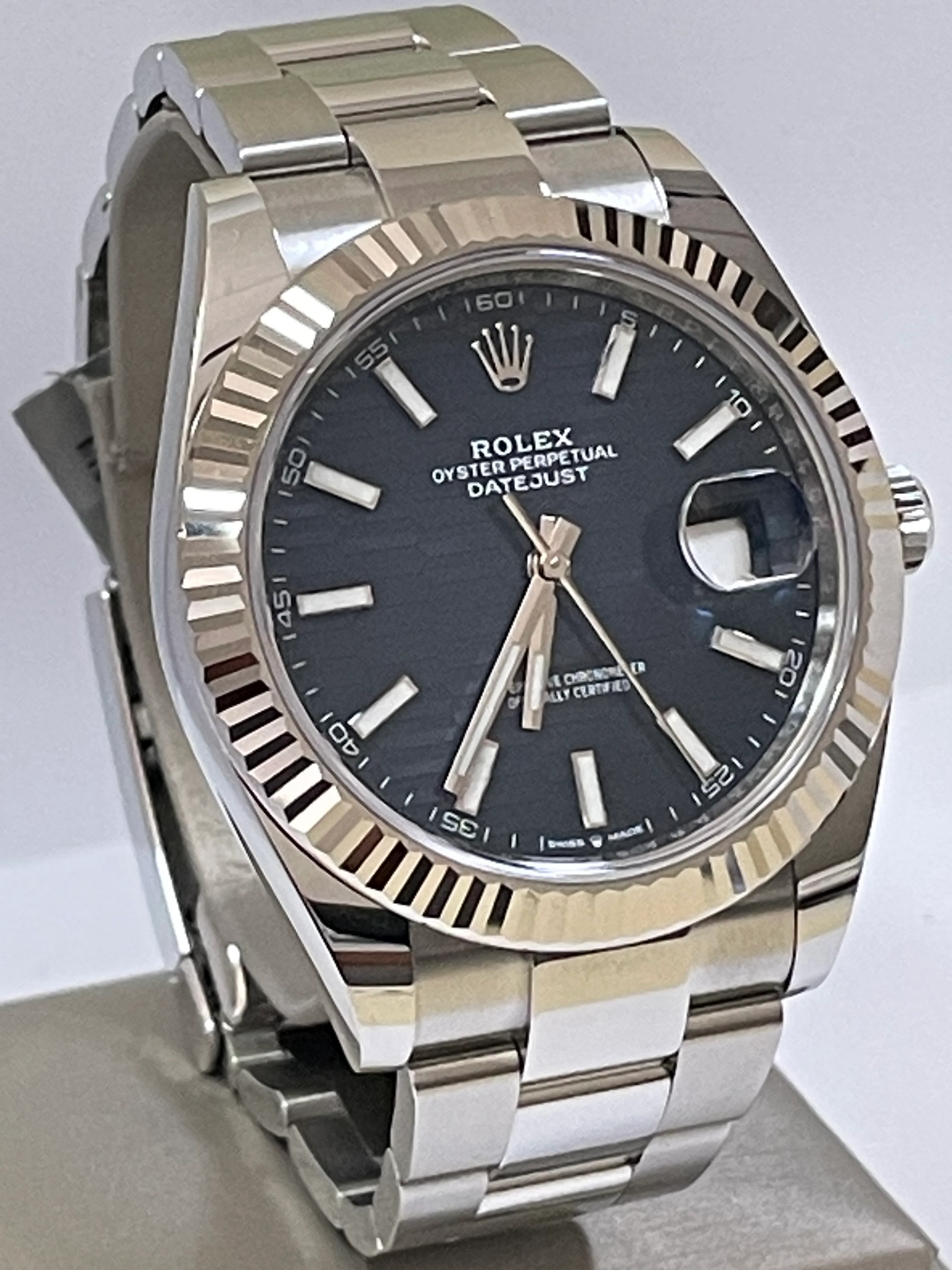 Rolex Steel Datejust 41 - 2023 - Fluted Bezel - Bright Blue Fluted-Motif Dial - Oyster Bracelet - 126334