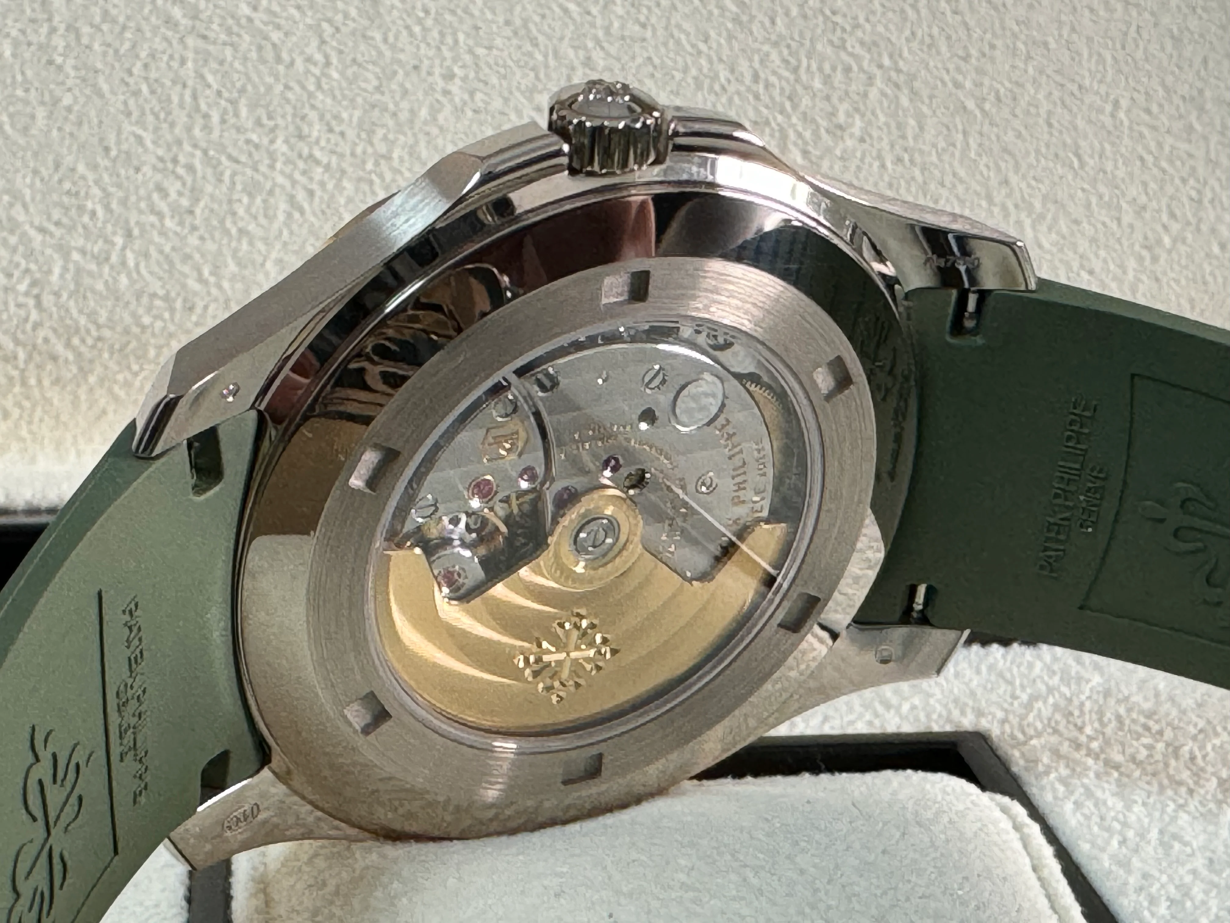 Patek Philippe Aquanaut White Gold - 2021 - Khaki Green Embossed Dial - 5168G-010 *FULL SET*