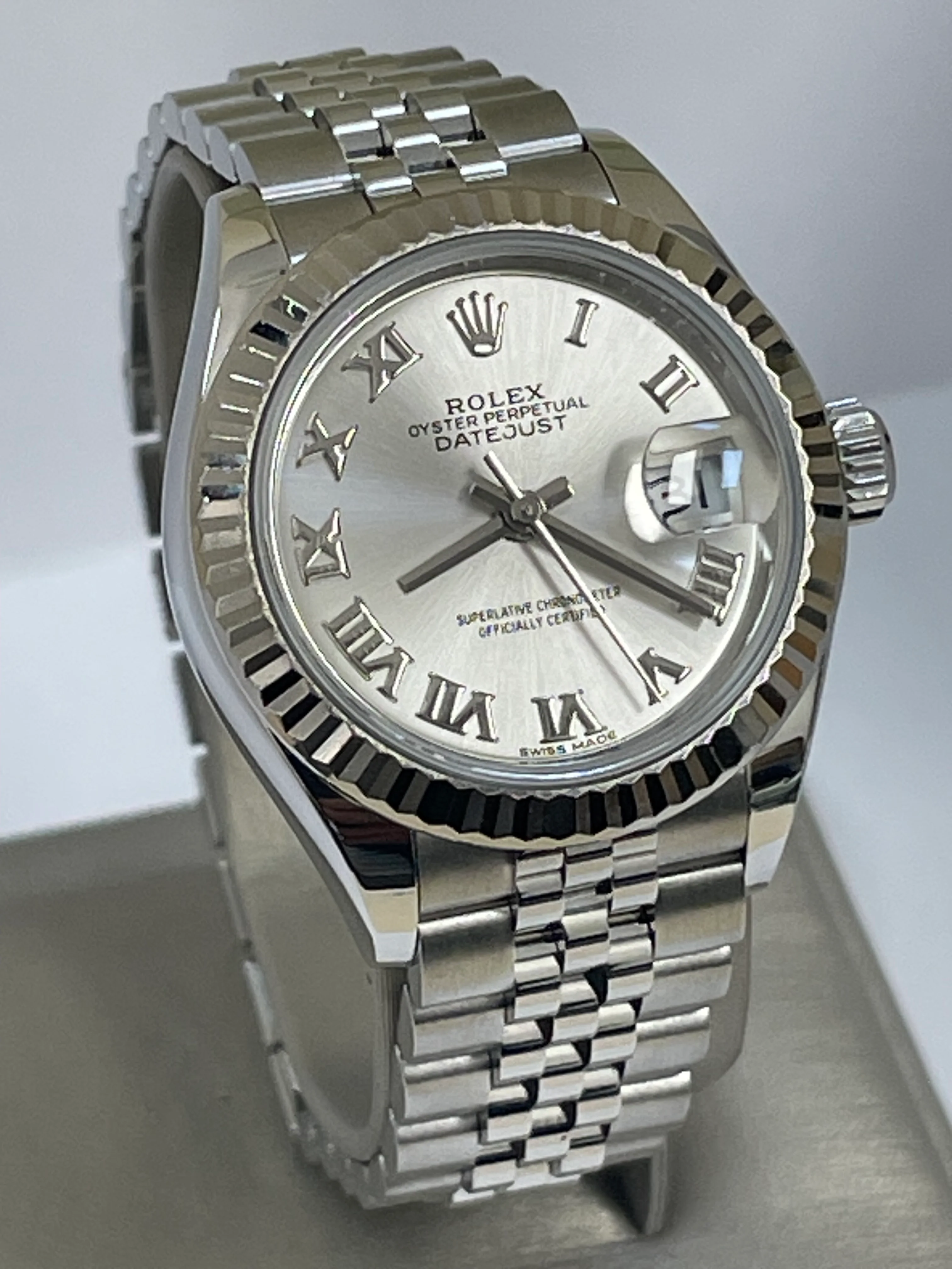Rolex Steel Lady-Datejust 28 - 2018 - Fluted Bezel - Silver Roman Dial - Jubilee Bracelet - 279174