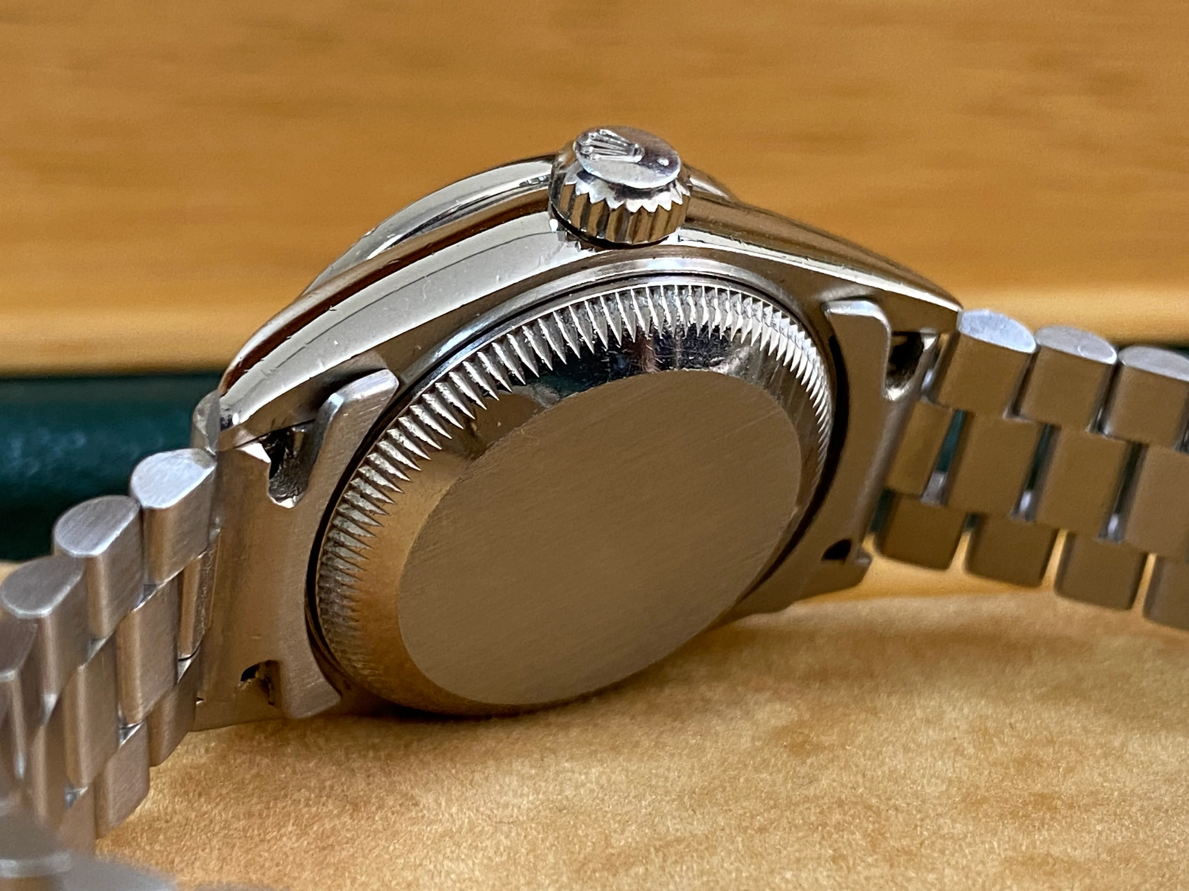 Rolex Platinum Lady-Datejust 26 - L serial - Diamond Bezel - Silver Diamond Dial - President Bracelet - 69136