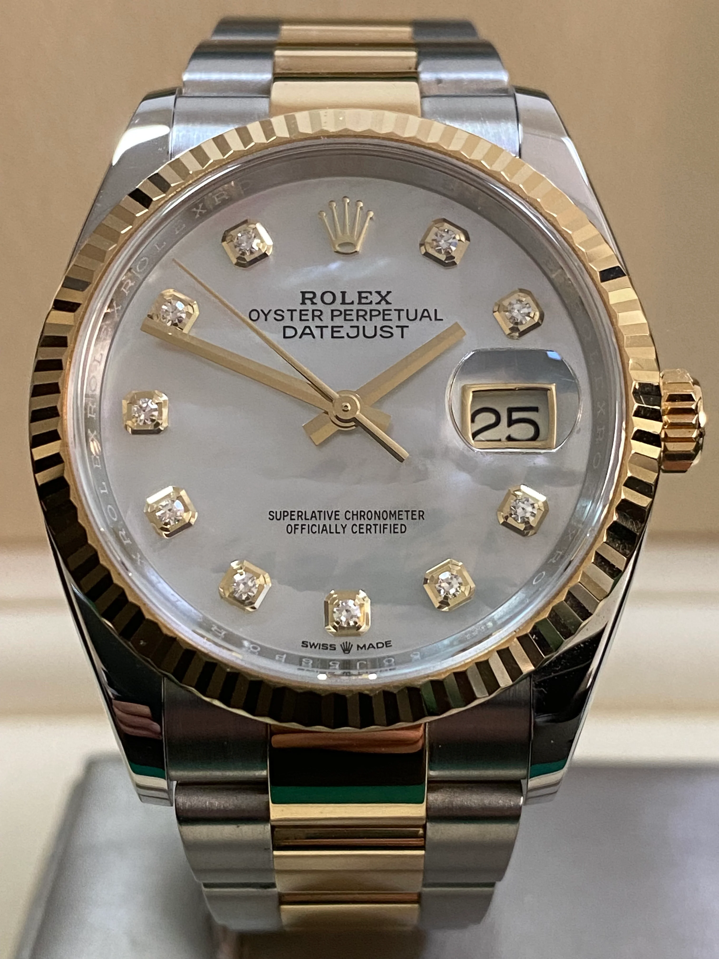 Rolex Steel and Yellow Gold Datejust 36 - 2019 - Fluted Bezel - Mother of Pearl Diamond Dial - Oyster Bracelet - 126233
